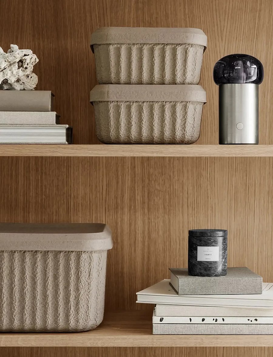 Blomus - Scented Travertine Candle - 9 cm, Ø 8 cm - FRABLI - Magnet - above 500kr - magnet - 0