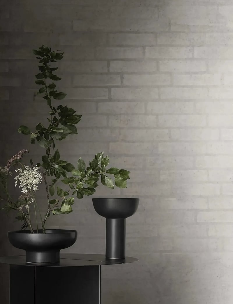 Blomus - Side Table S - 47 cm, Ø 35 cm - ORU - Black - küljelauad ja väikesed lauad - black - 2