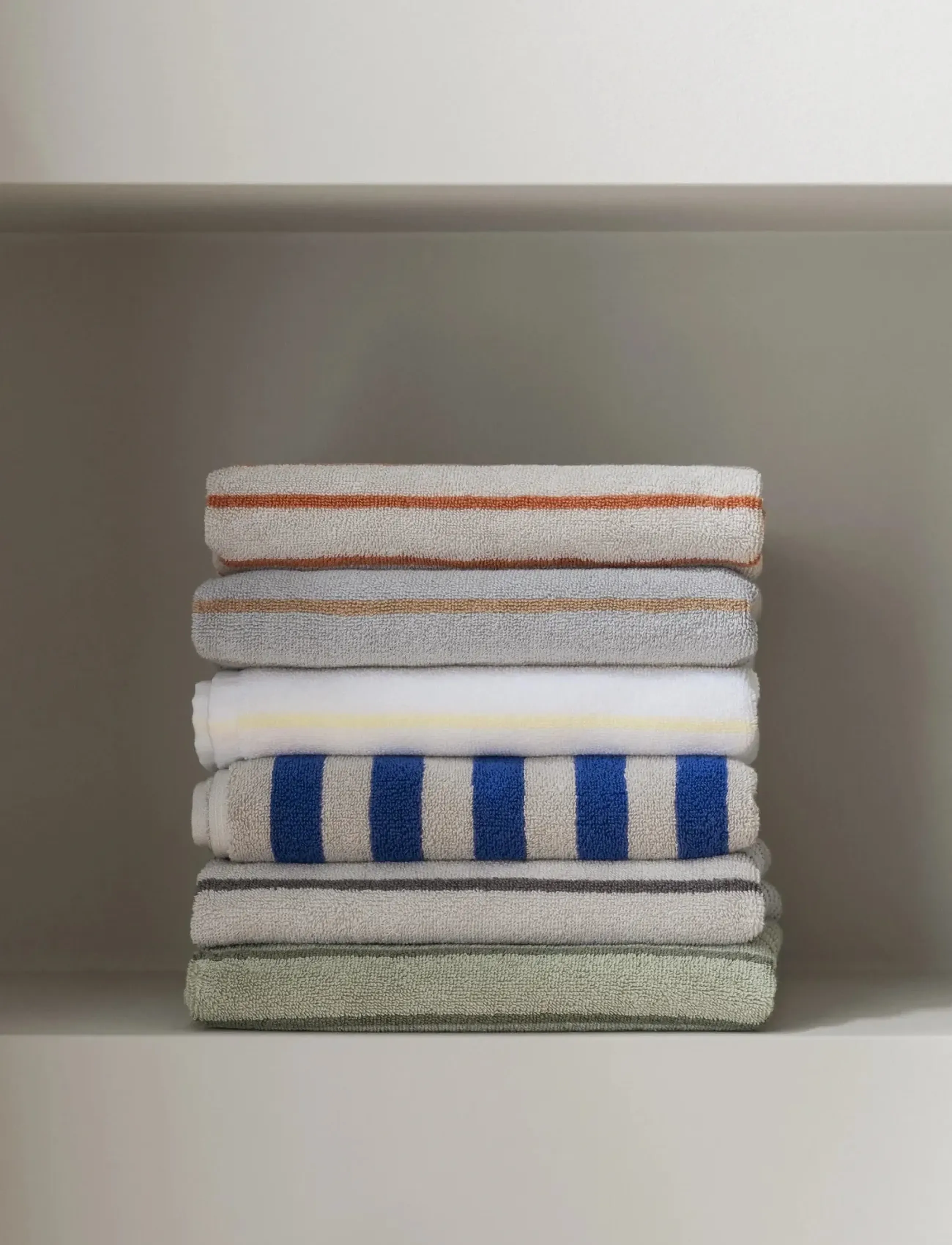 Blomus Bath Towel 140 X 70 Cm Arto White/Transparent Yellow, L cm, Towels & Towels, Weiß - Homeware