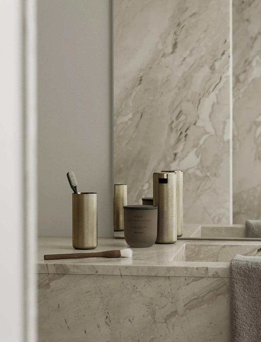 Blomus - Soap Dispenser - 16 cm, Ø 5,5 cm, 0,165 L - MODO ROF - Brass - seifenspender & seifenschalen - brass - 0