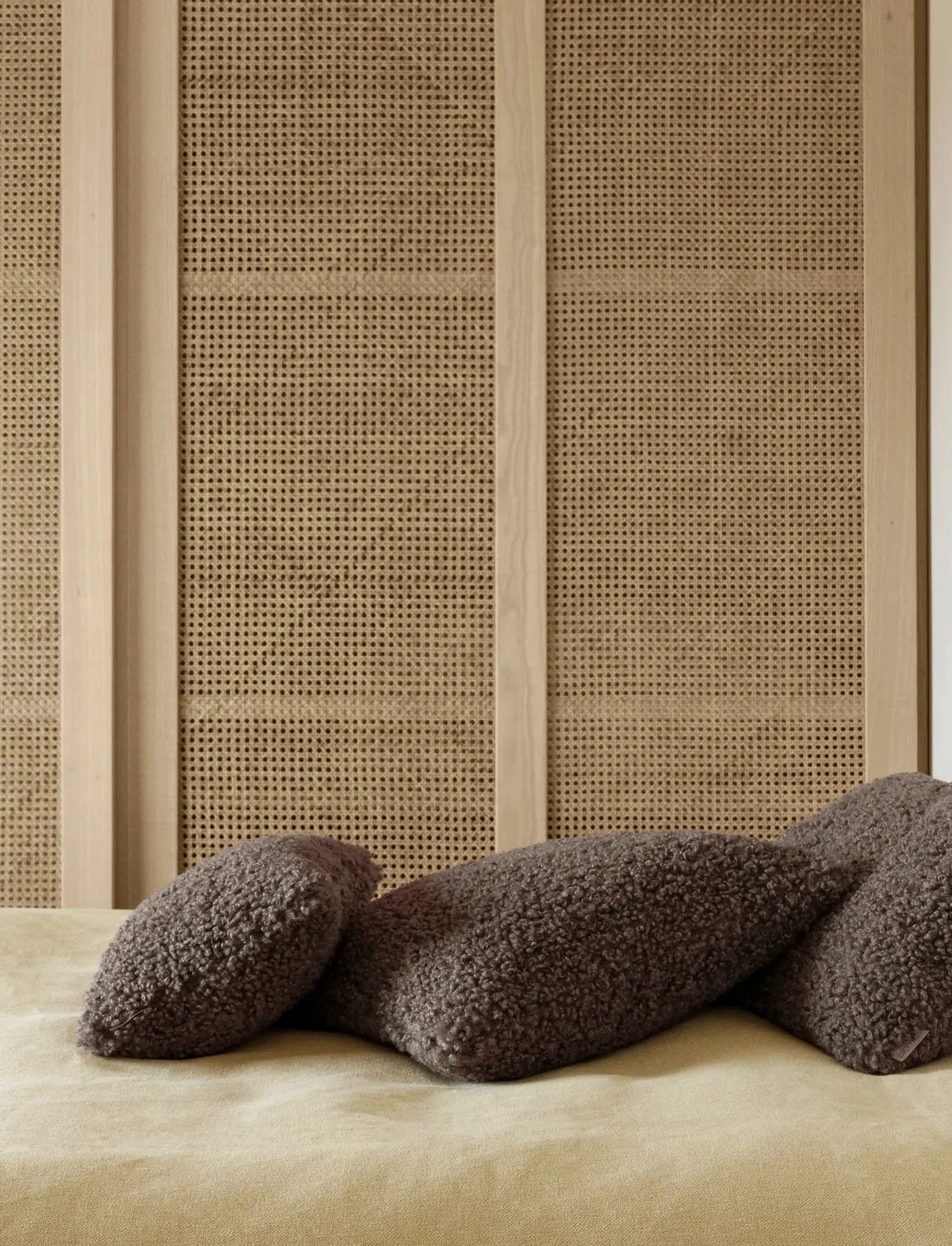 Blomus - Cushion Cover - 40 x 60 cm - TEDDY - Espresso - padjakatted - espresso - 2