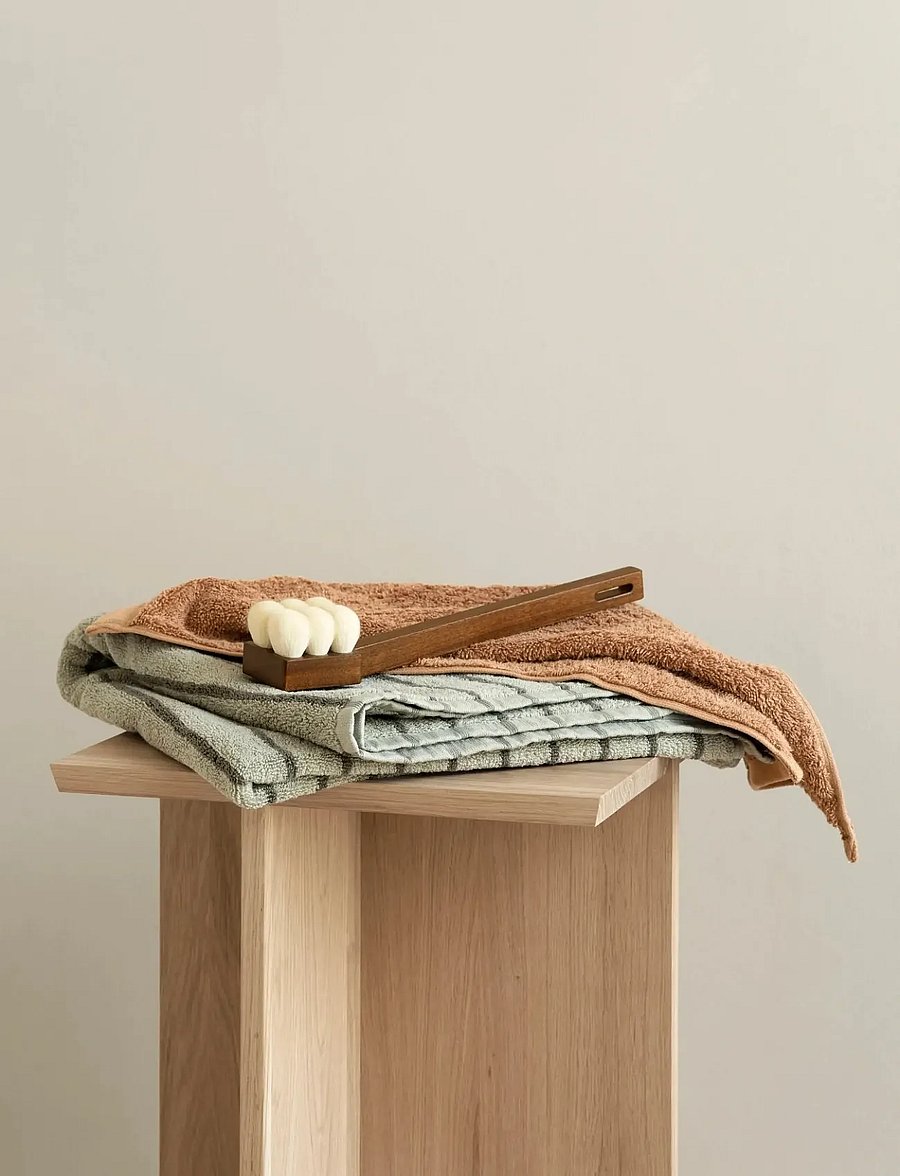 Blomus - Stool - 46 x 35 x 35 cm - ENGAWA - Oak - toolid ja pingid - oak - 3
