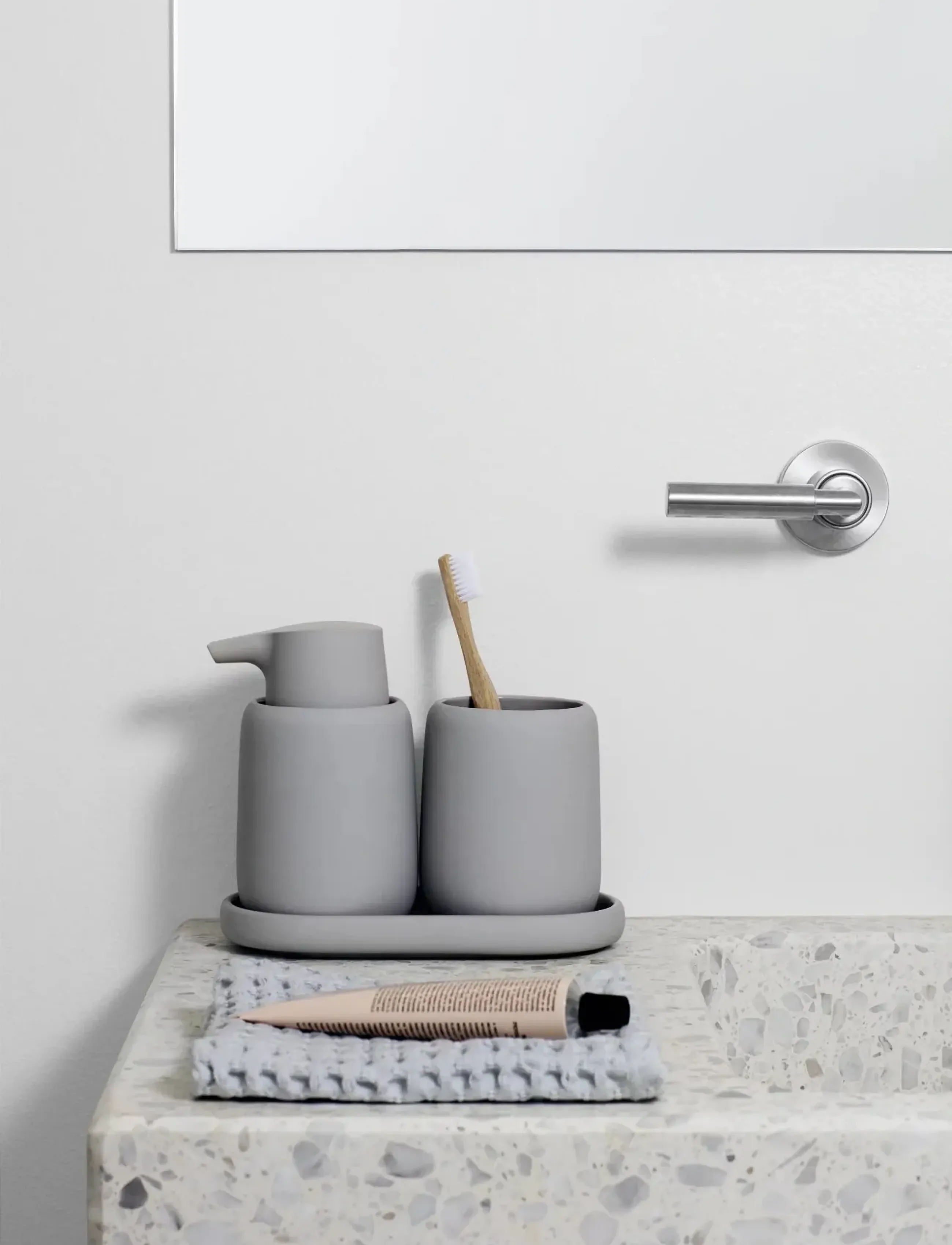 Blomus Soap Dispenser Ø 8,5 Cm, 0,25 L Sono Satellite, 9.5 cm, Bathroom Interior, Grau - Pumps & Cups, Homeware