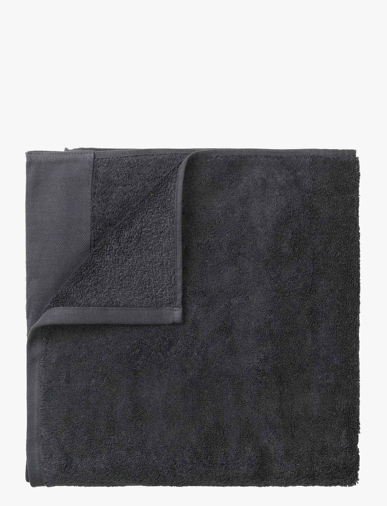 Blomus - Bath Towel - 140 x 70 cm - RIVA - Magnet - badehåndklæder - magnet - 1
