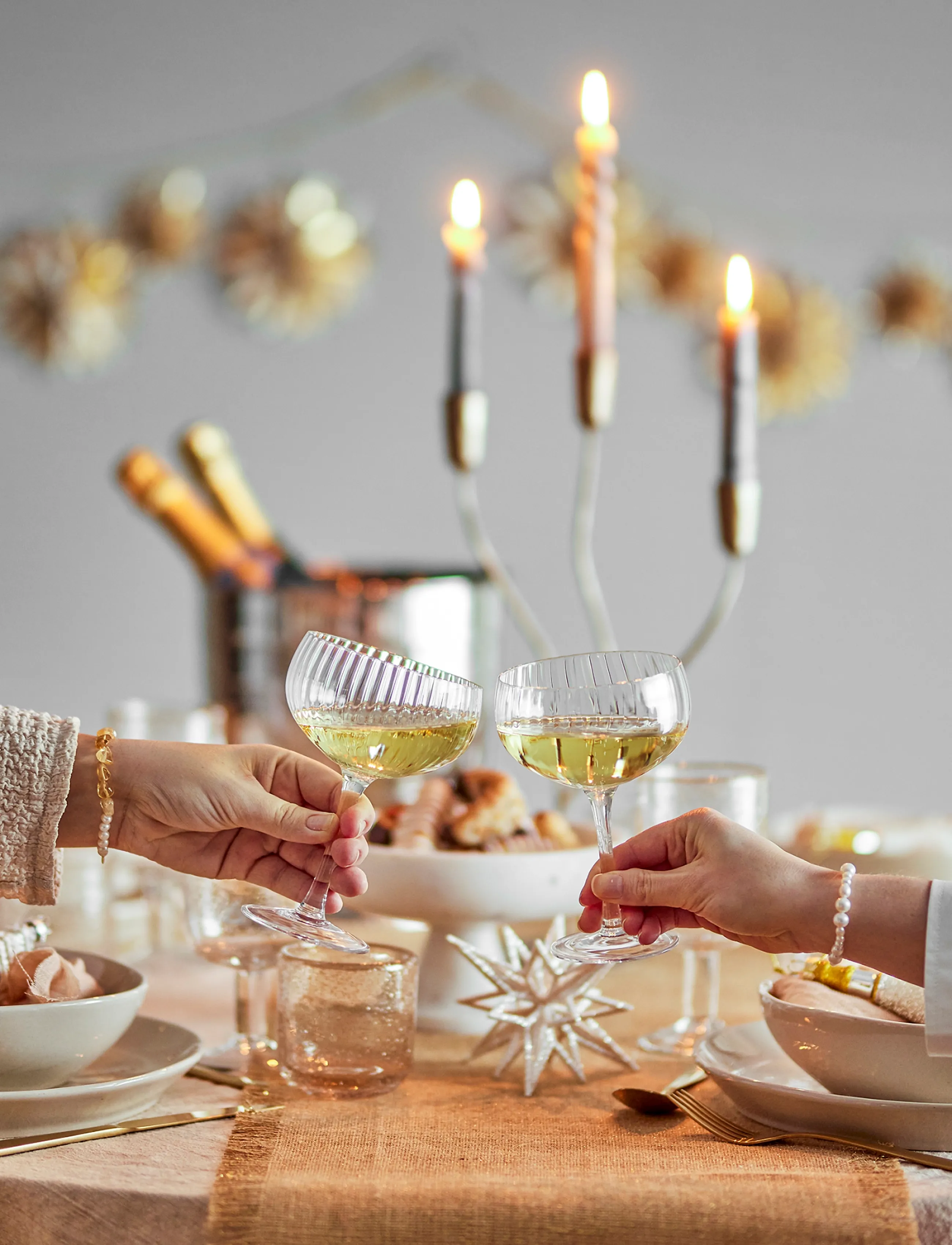 Bloomingville - Astrid Champagne Glass - champagneglas - clear - 3