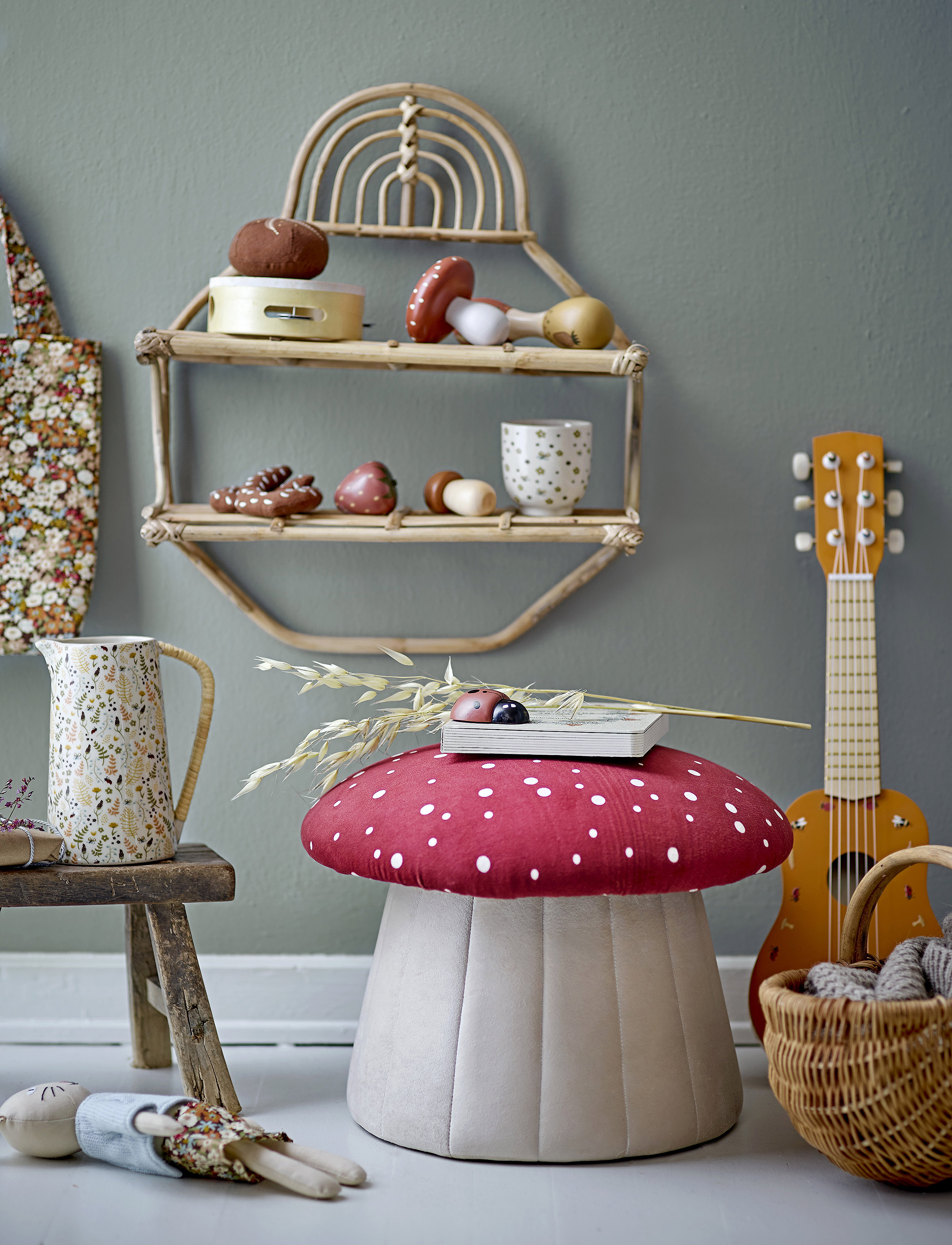 Bloomingville Lue Pouf, Red, Polyester, Ø37XH30 cm, Home, Mehrfarbig/gemustert - Kids Decor, Kinder