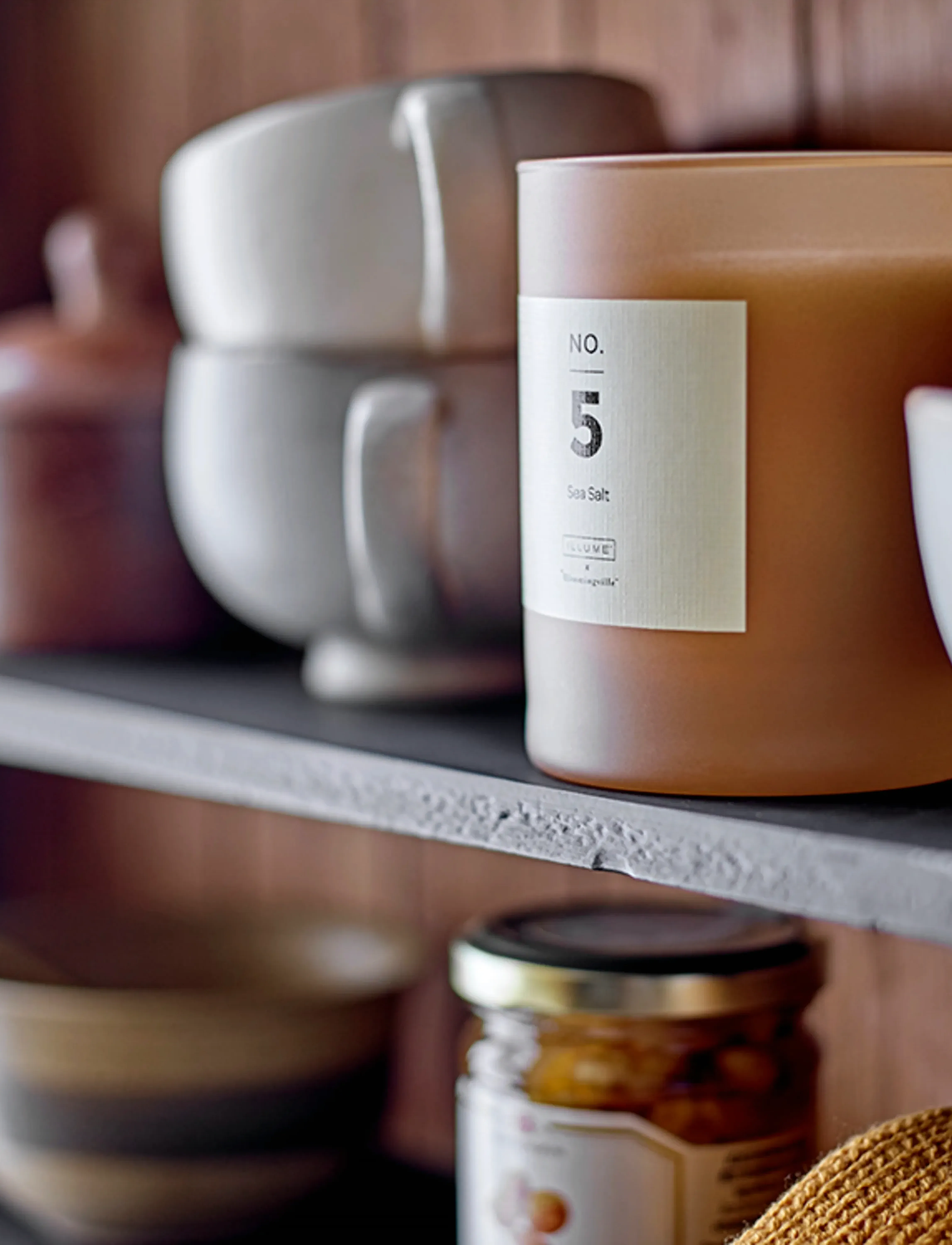 Bloomingville - NO.5-Sea Salt Scented Candle - brown - 1