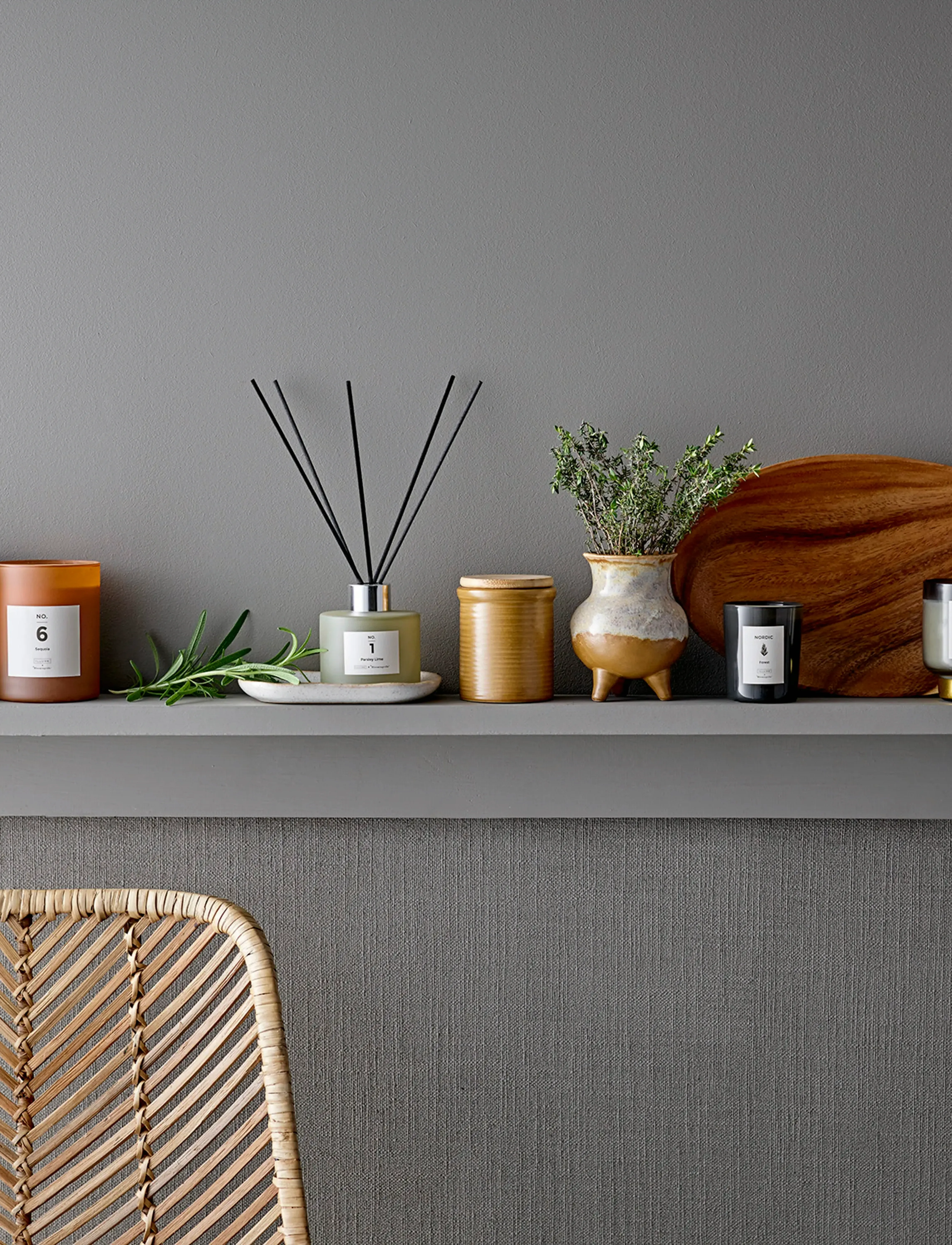 Bloomingville No.6-Sequoia Scent Candle, H10 cm, Candles, Braun - Block Homeware