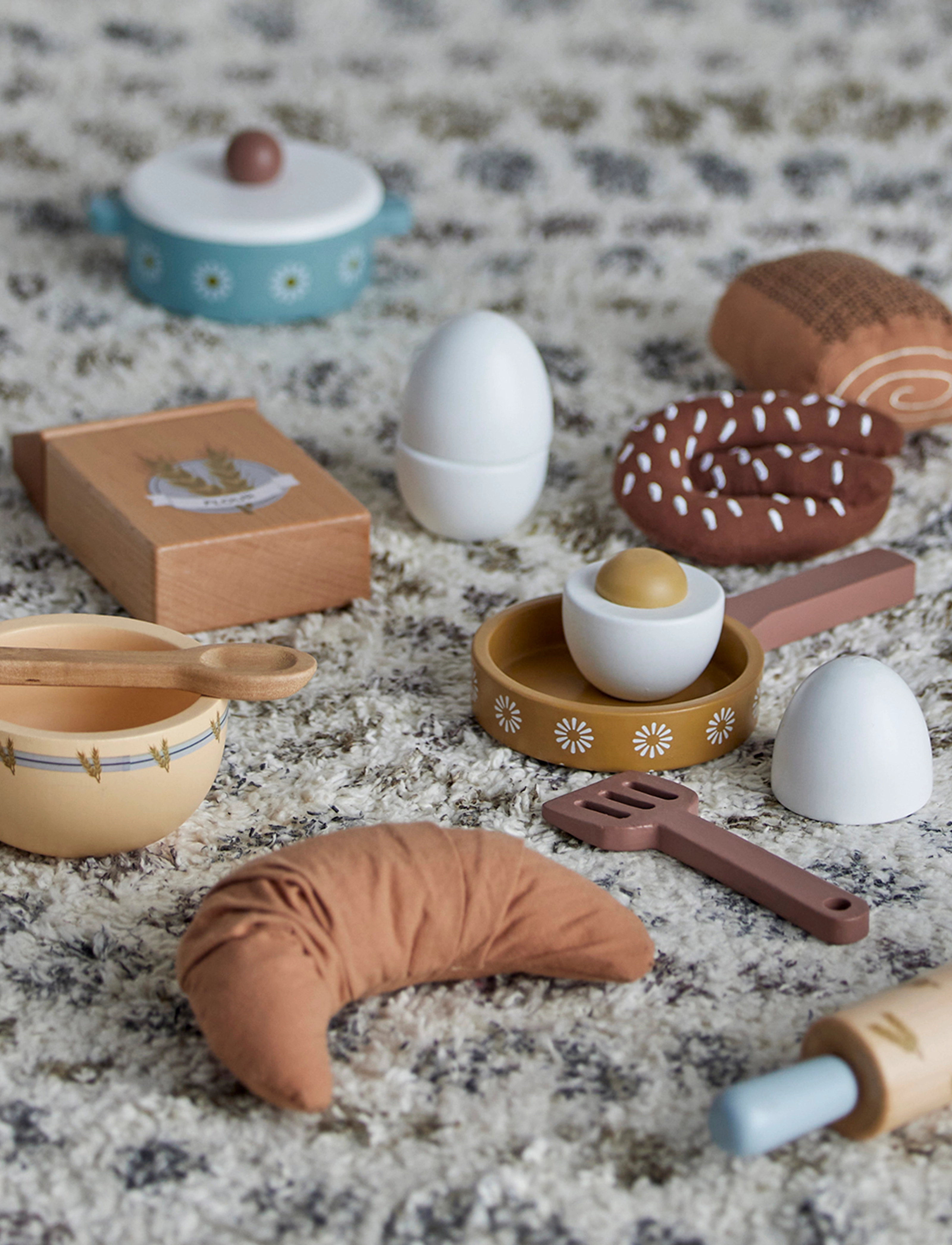 Bloomingville - Snorre Soft Toy Set of 6 - aliments et gâteaux pour jouer - brown - 4