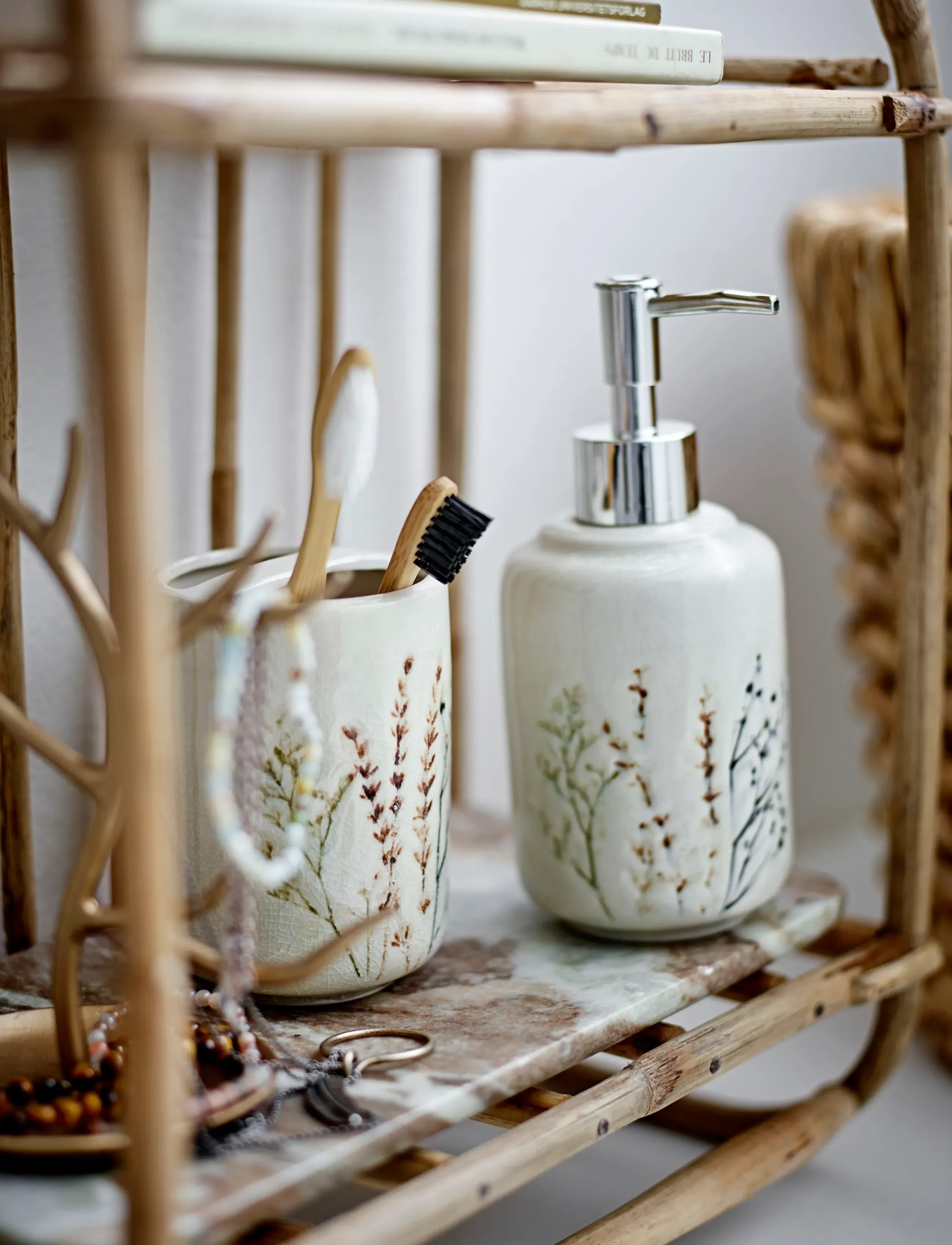 Bloomingville Bea Soap Dispenser Set, Nature, Stoneware, One Size, Bathroom Interior, Beige - Pumps & Cups, Homeware