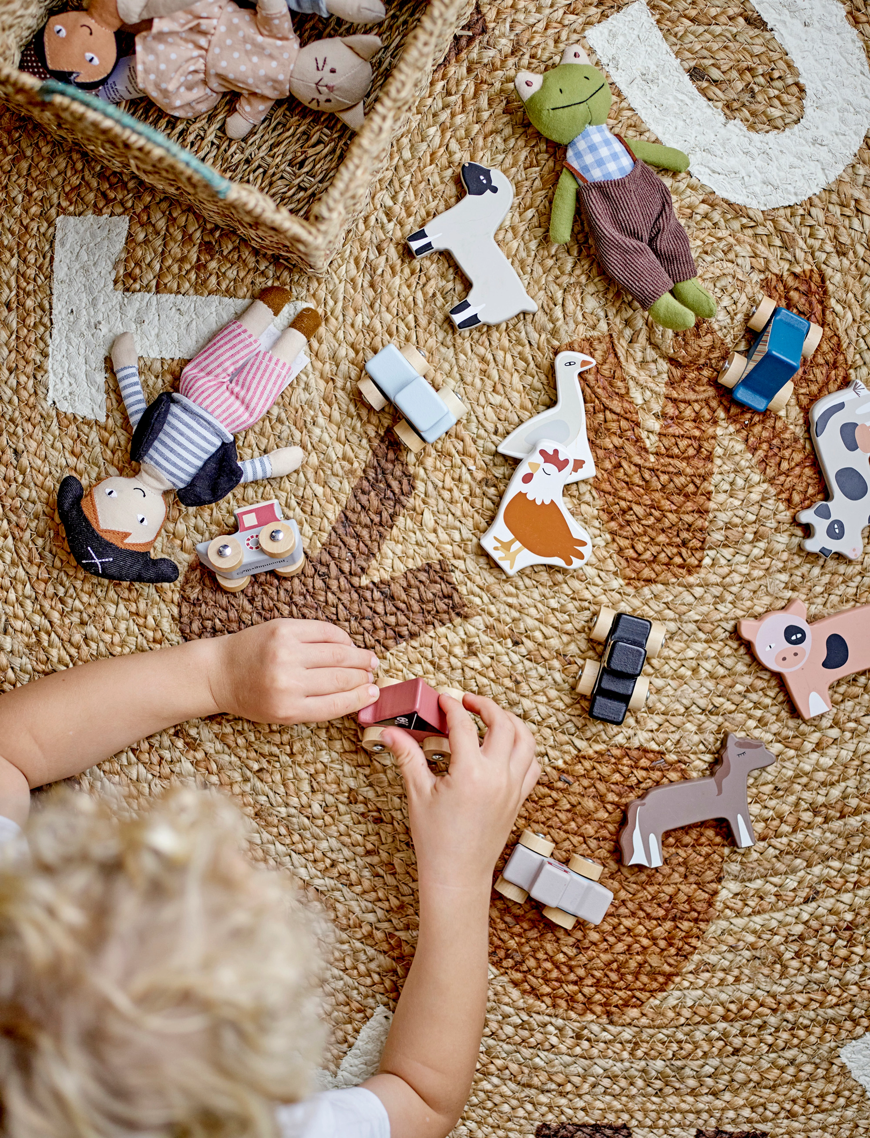 Bloomingville Dinne Rug, Brown, Jute, One Size, Multi/patterned, Tæpper Og Plaider > Runde Tæpper, Børn