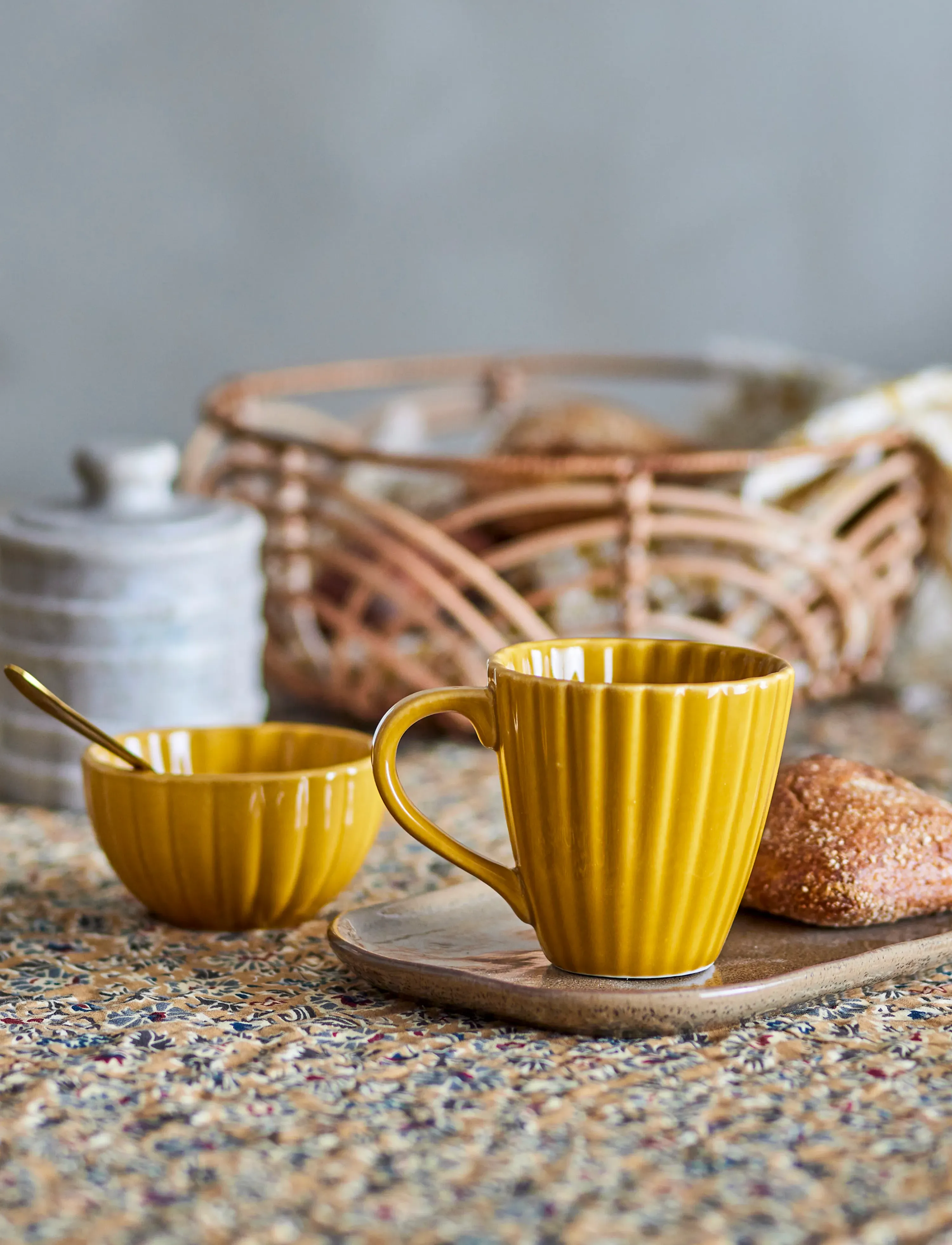 Bloomingville Latina Mug, 22 CL, Cups & Mugs, Gelb - Coffee Cups, Homeware