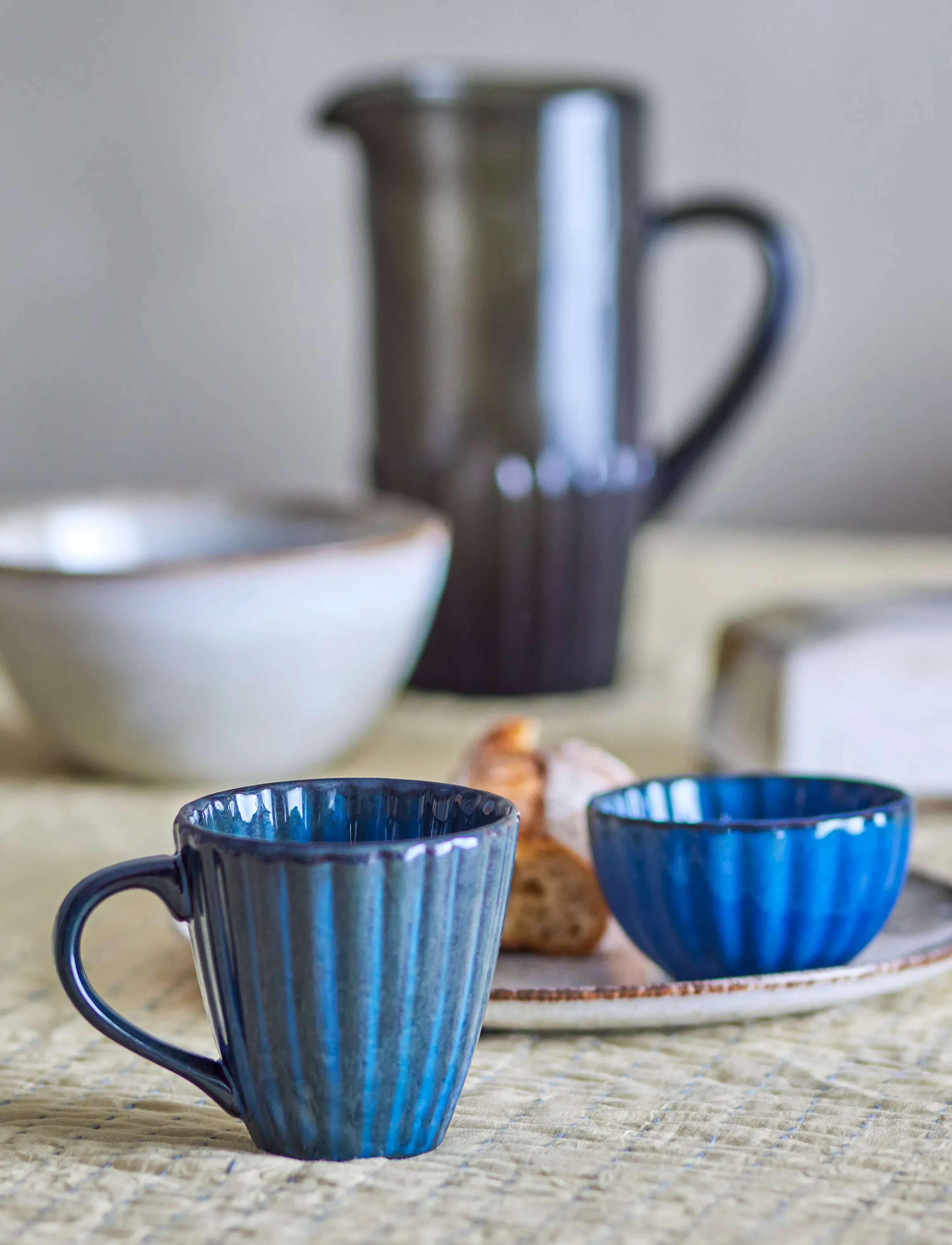 Bloomingville Latina Mug, 22 CL, Cups & Mugs, Marineblau - Coffee Cups, Homeware
