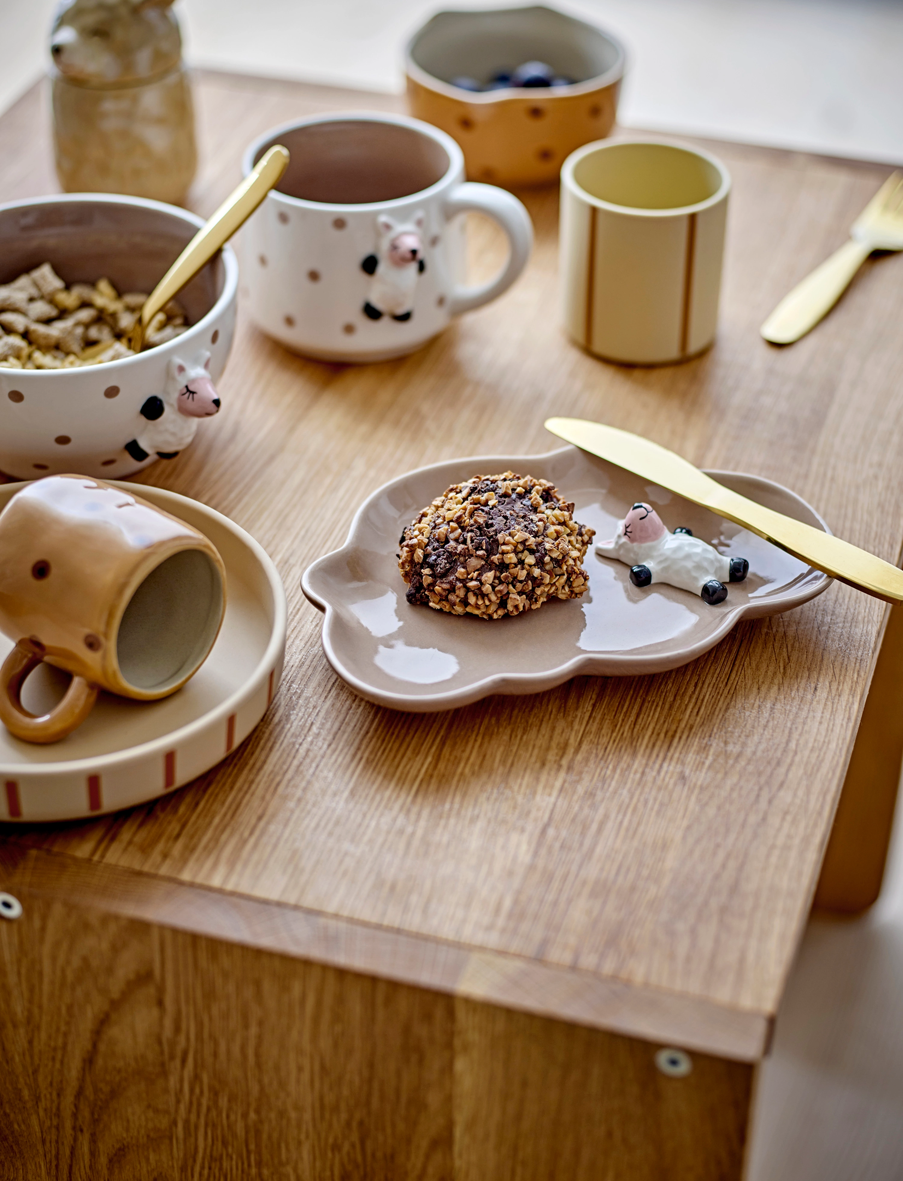 Bloomingville Dolly Plate, 2.5X20X14 cm, Plates & Bowls, Braun - Plates, Kinder