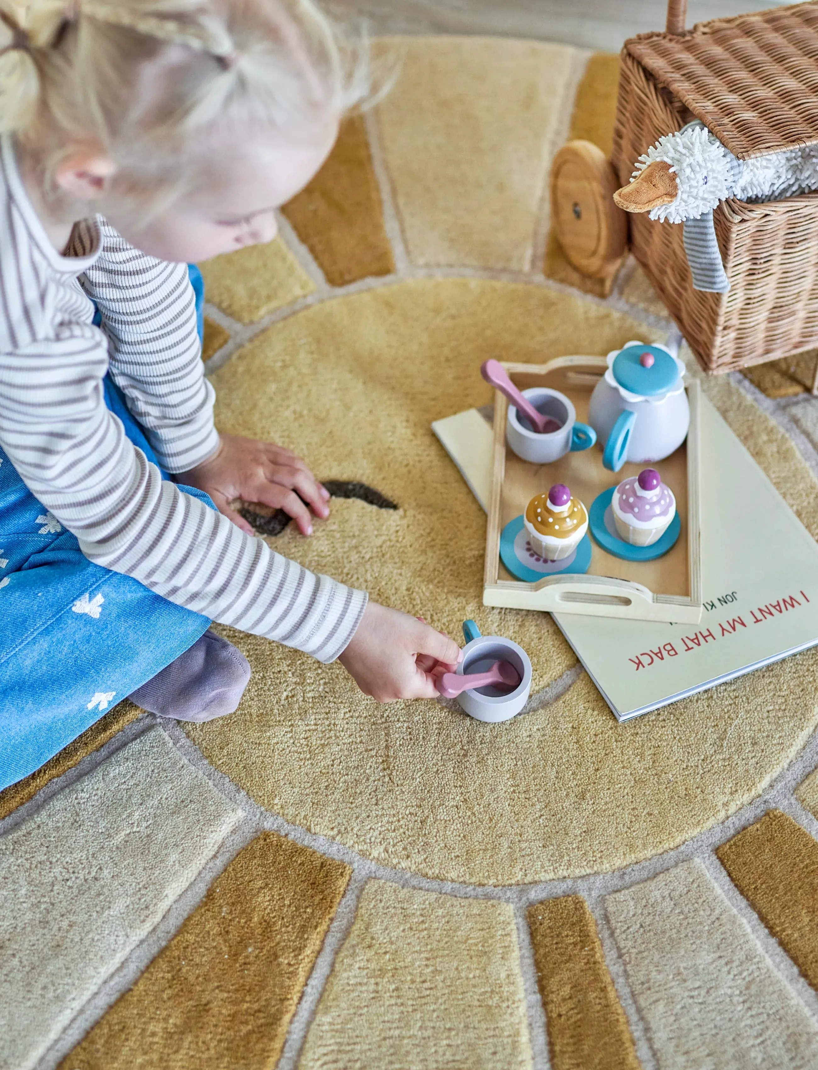 Bloomingville Sun Rug, 110 cm, Rugs And Carpets, Mehrfarbig/gemustert - Round Rugs, Kinder