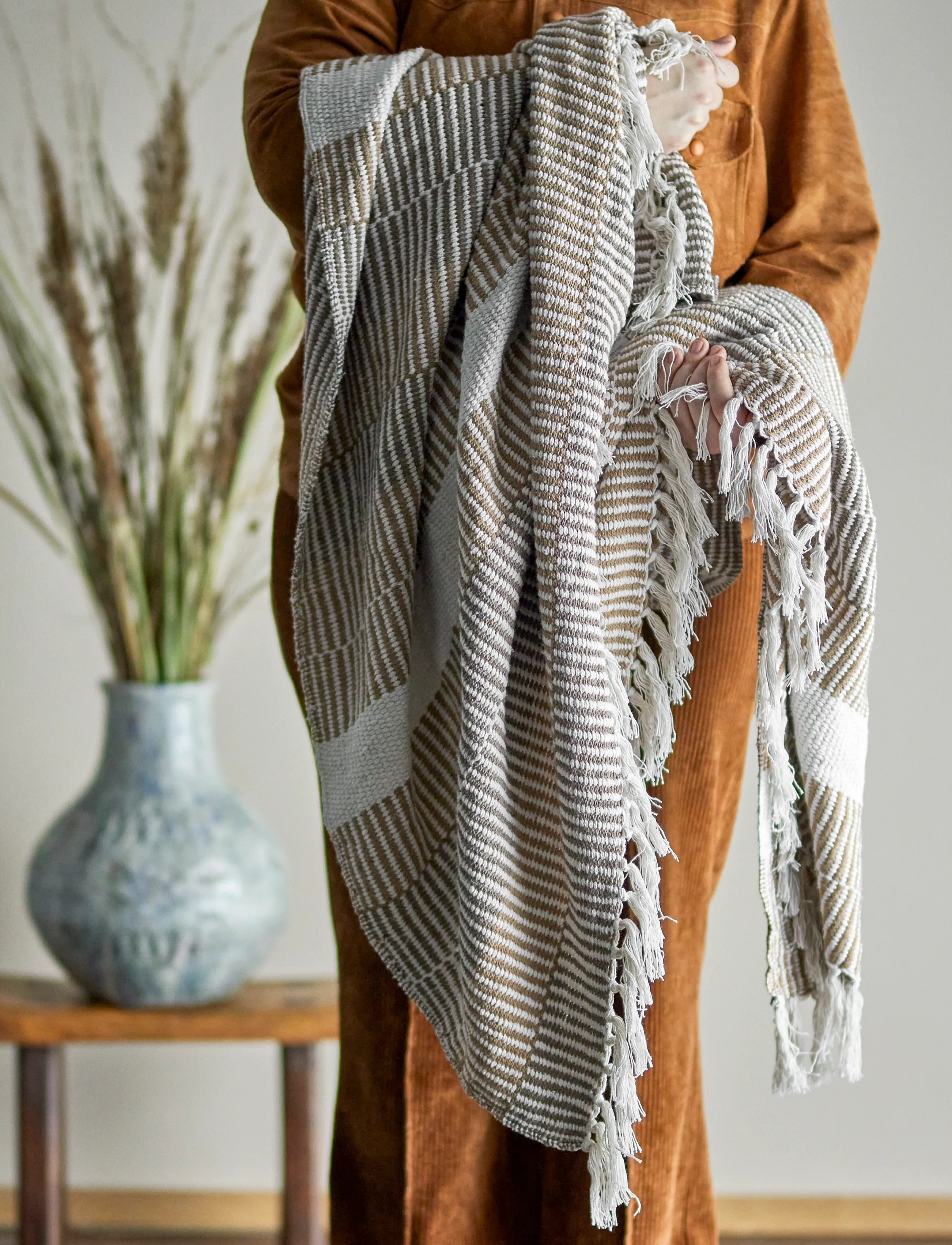 Bloomingville Isnel Throw, 160X130 cm, Cushions & Blankets, Beige - Blankets Throws, Homeware