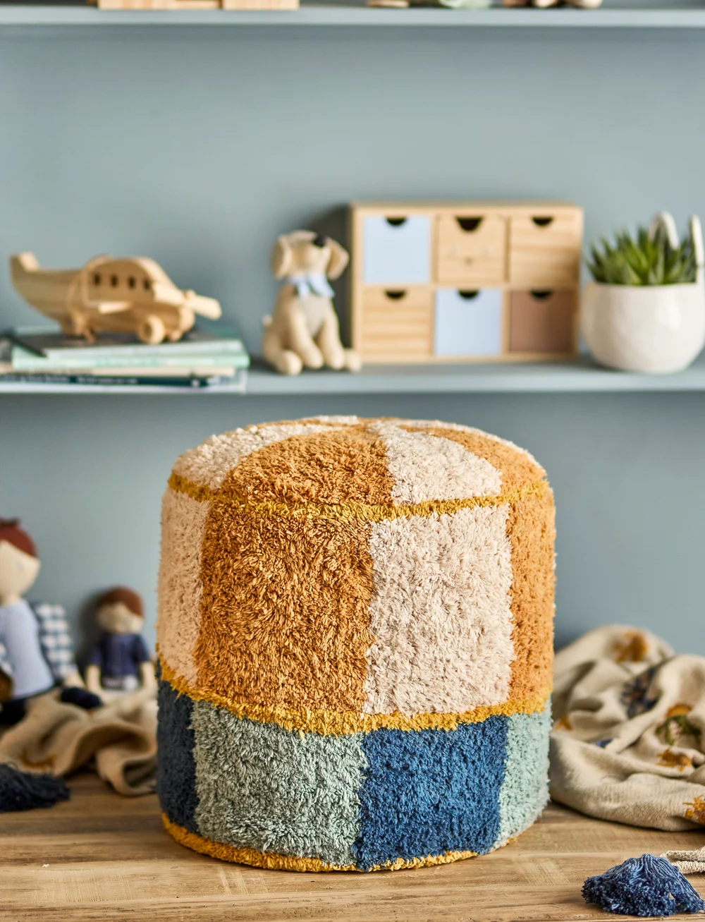 Bloomingville - Kio Pouf - sittpuffar - blue - 0