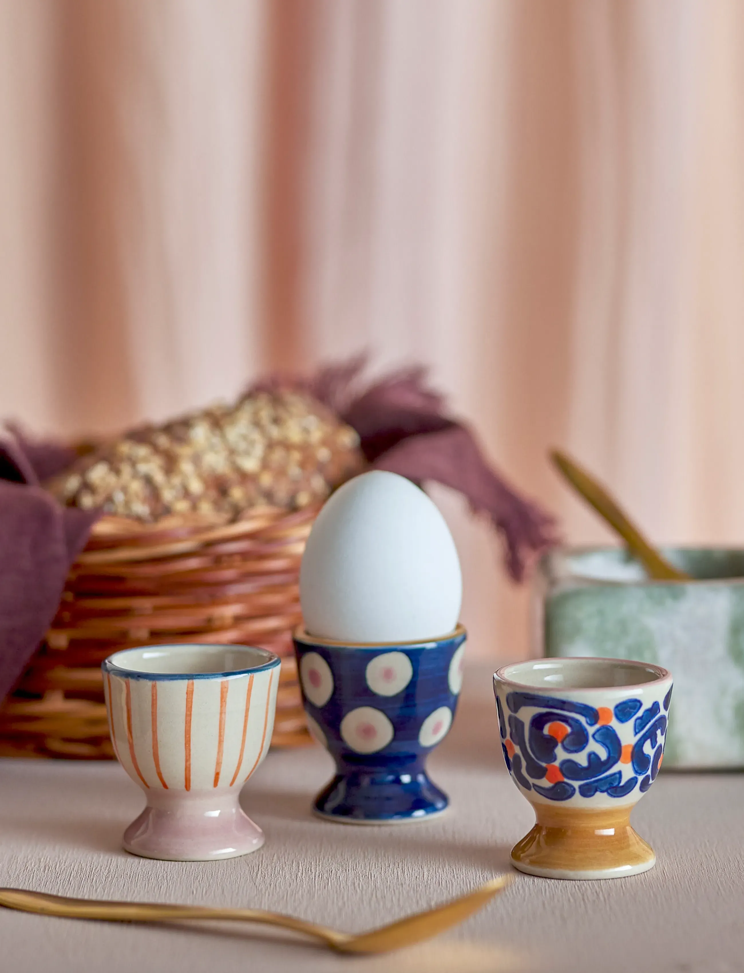 Bloomingville Eviaya Egg Cup, Blue, Stoneware, One Size, Multi/patterned, Skåle > Æggebægre, Unisex