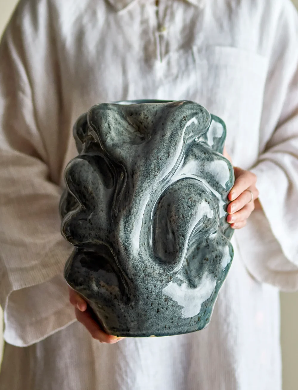 Bloomingville - Vuelle Vase - vasen - grey - 4