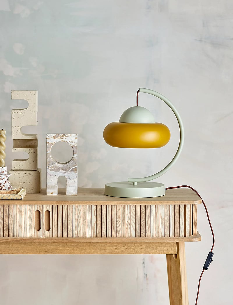 Bloomingville - Bubble Table lamp - schreibtisch- & tischlampen - beige - 4