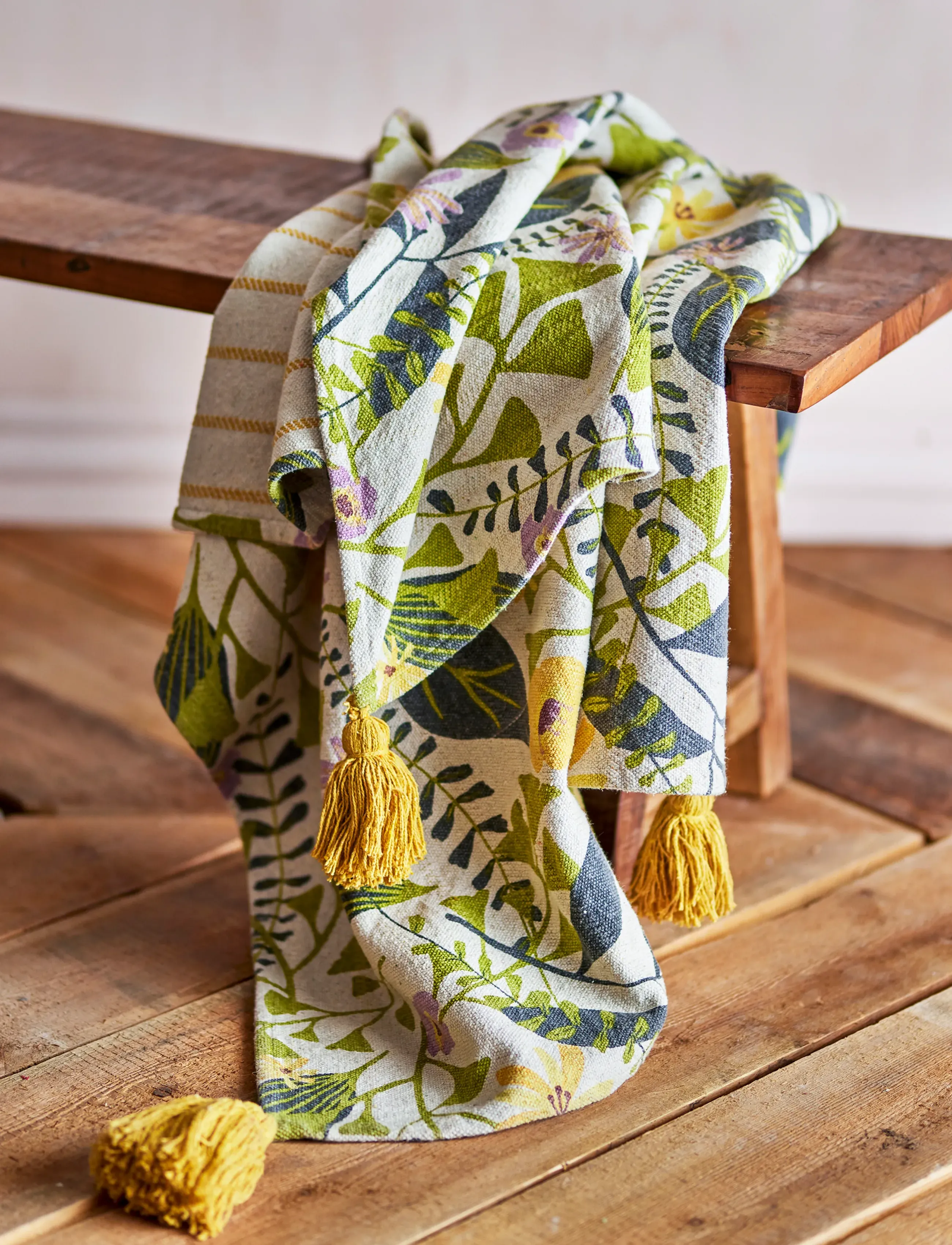 Bloomingville - Camelie Throw - blankets & throws - multi-coloured - 0