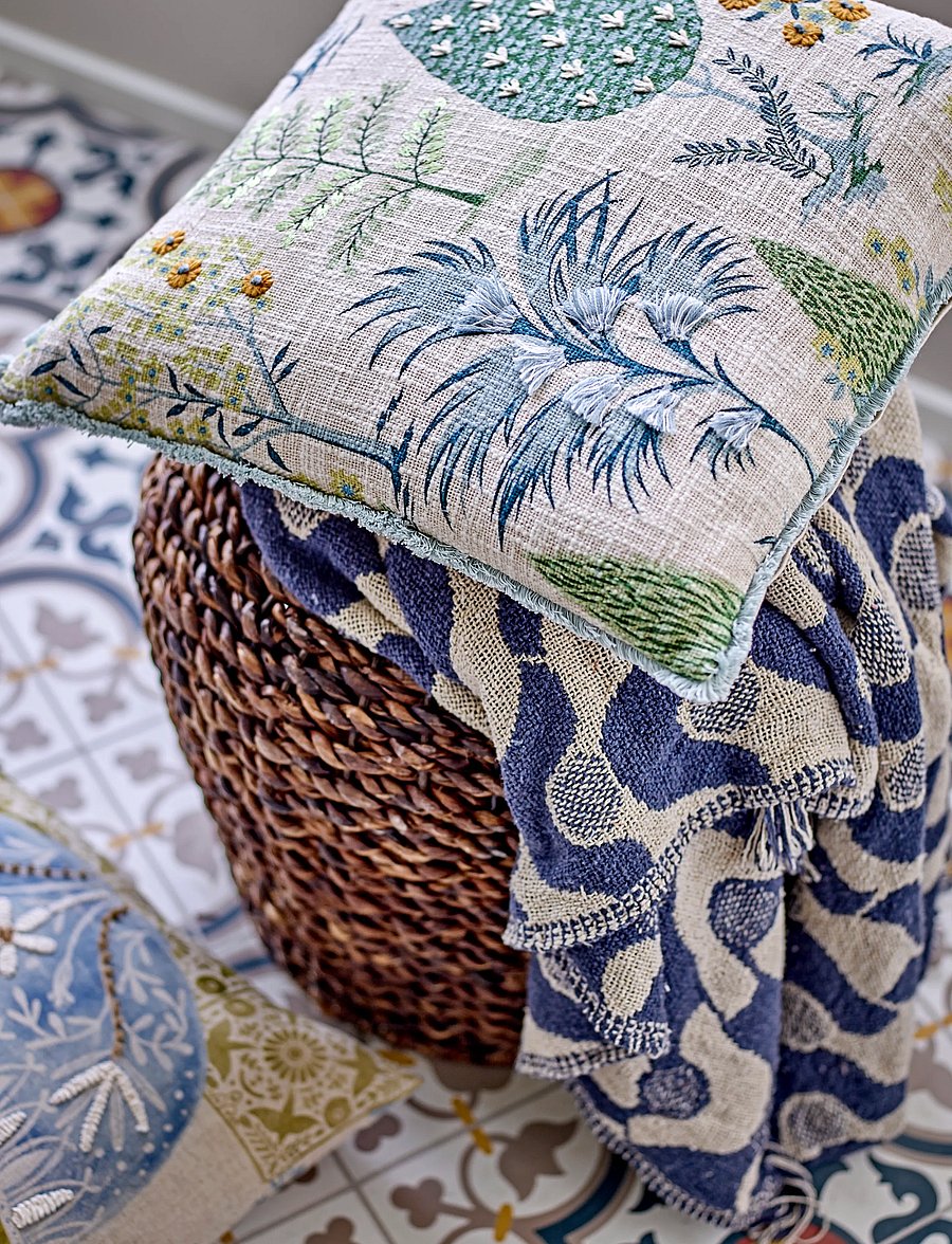 Bloomingville - Santena Throw - pleedid - blue - 4