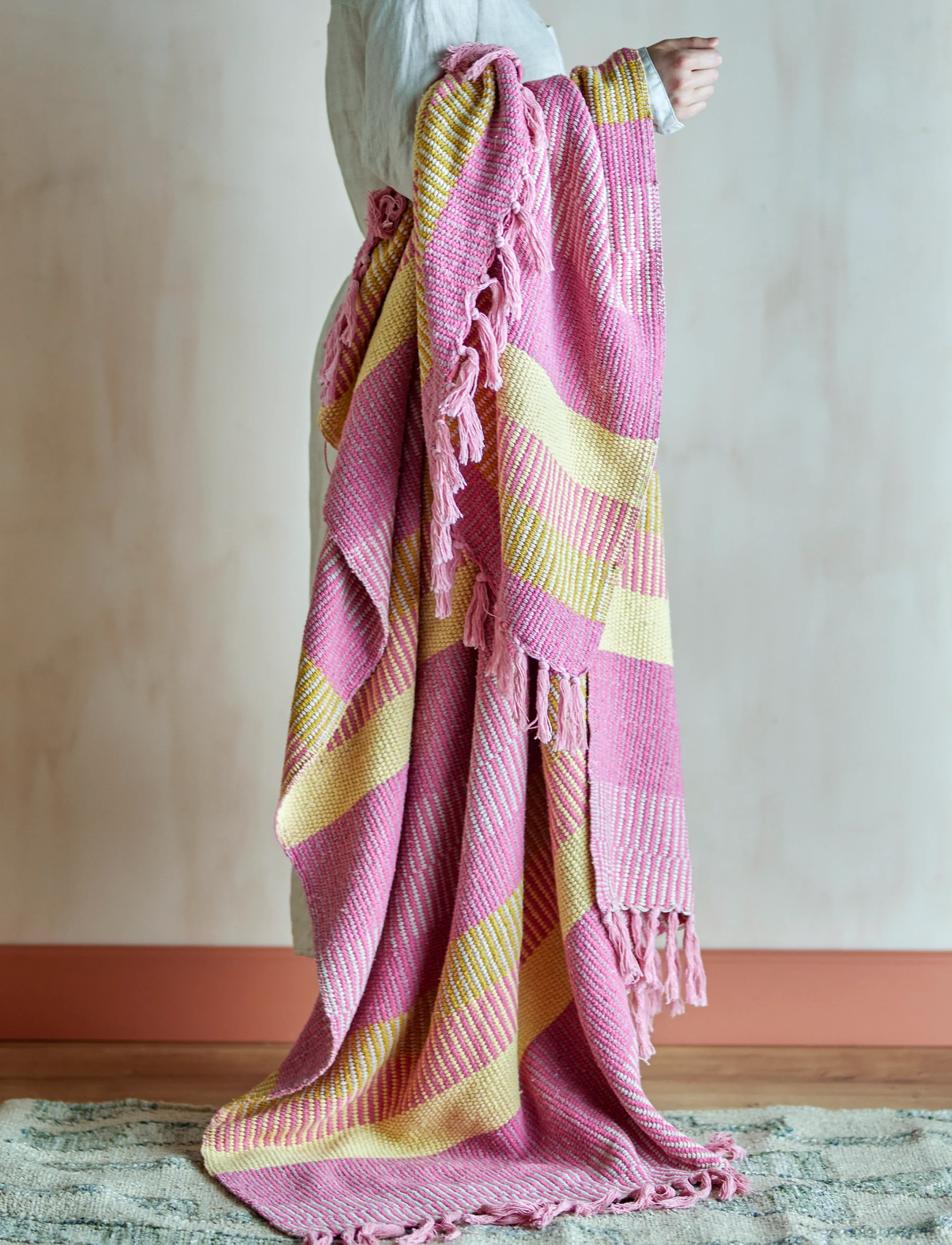 Bloomingville Isnel Throw, 160X130 cm, Cushions & Blankets, Rosa - Blankets Throws, Homeware