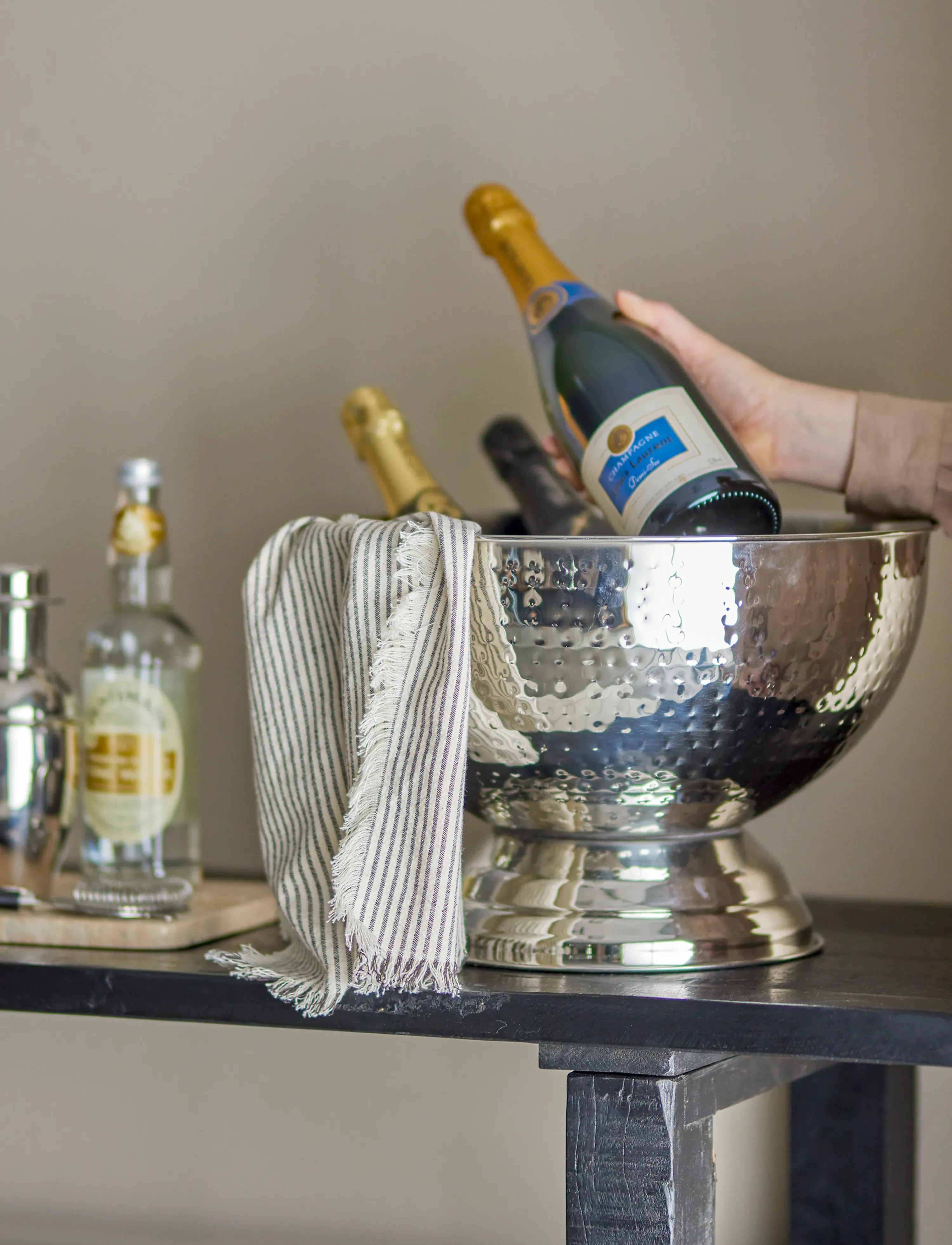 Bloomingville Kaluka Champagne Bowl, 10500 ml, Drink & Bar Accessories, Silber - Bottle Coolers, Homeware