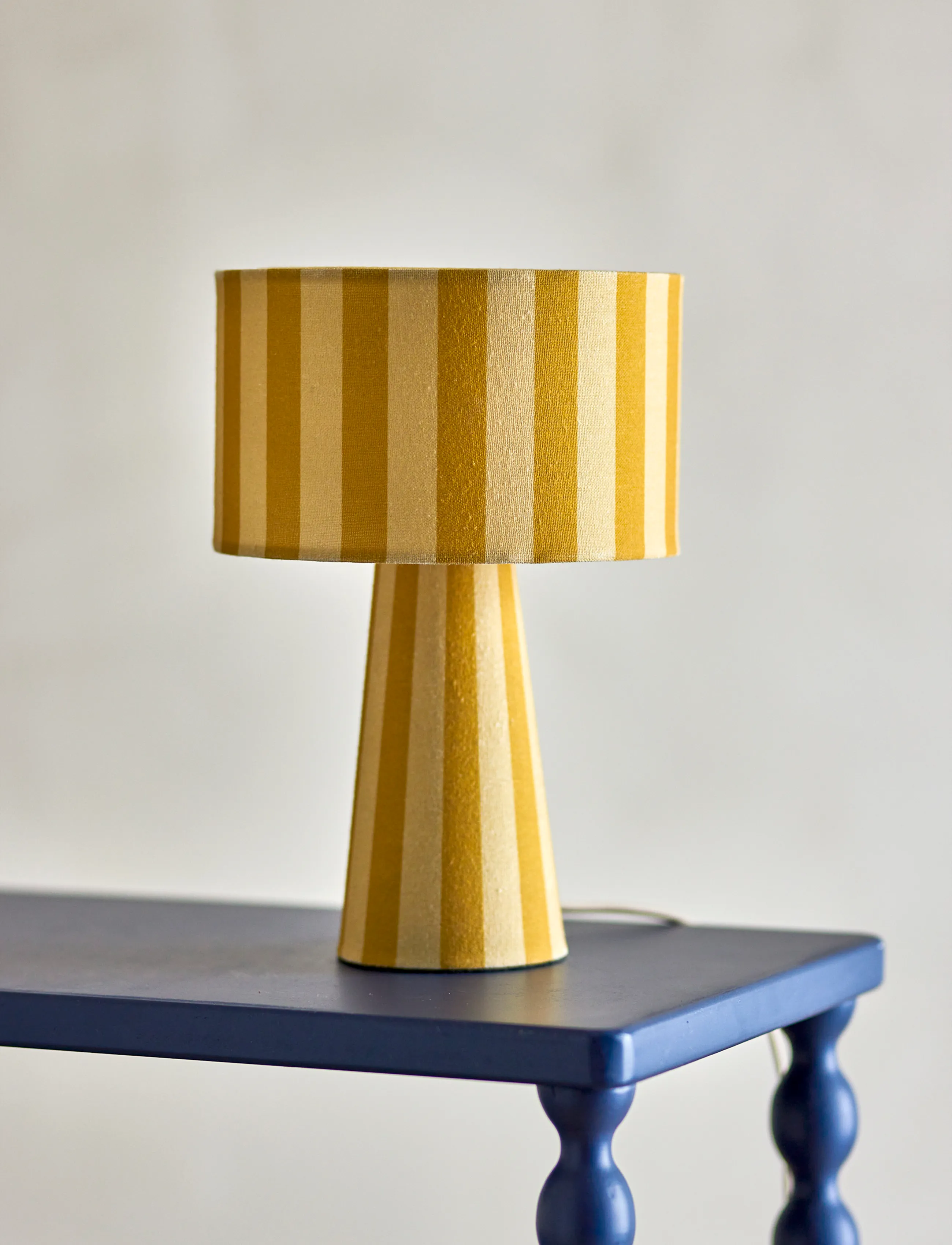 Bloomingville - Emmie Table Lamp - yellow - 4