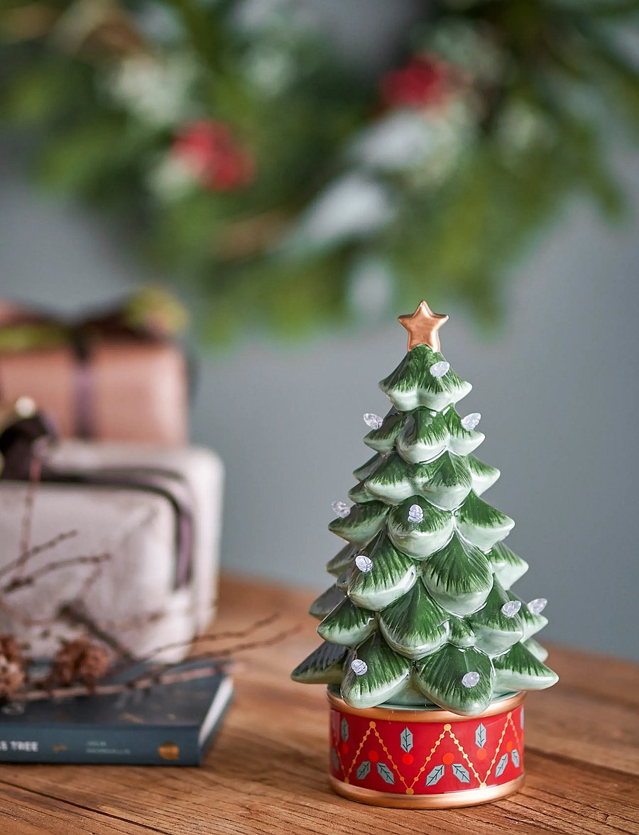 Bloomingville - Fannie Deco Tree w/Light - weihnachtsbäume - green - 2