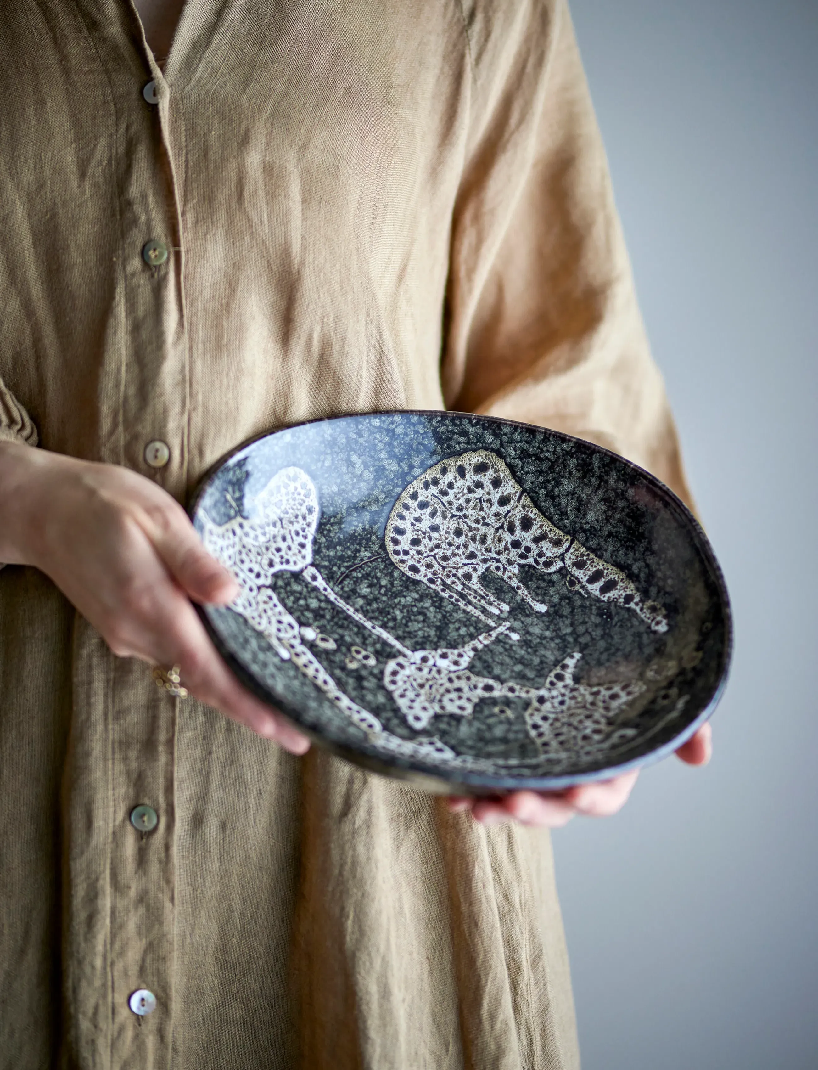 Bloomingville - Sway Bowl - tarjoilukulhot - grey - 5