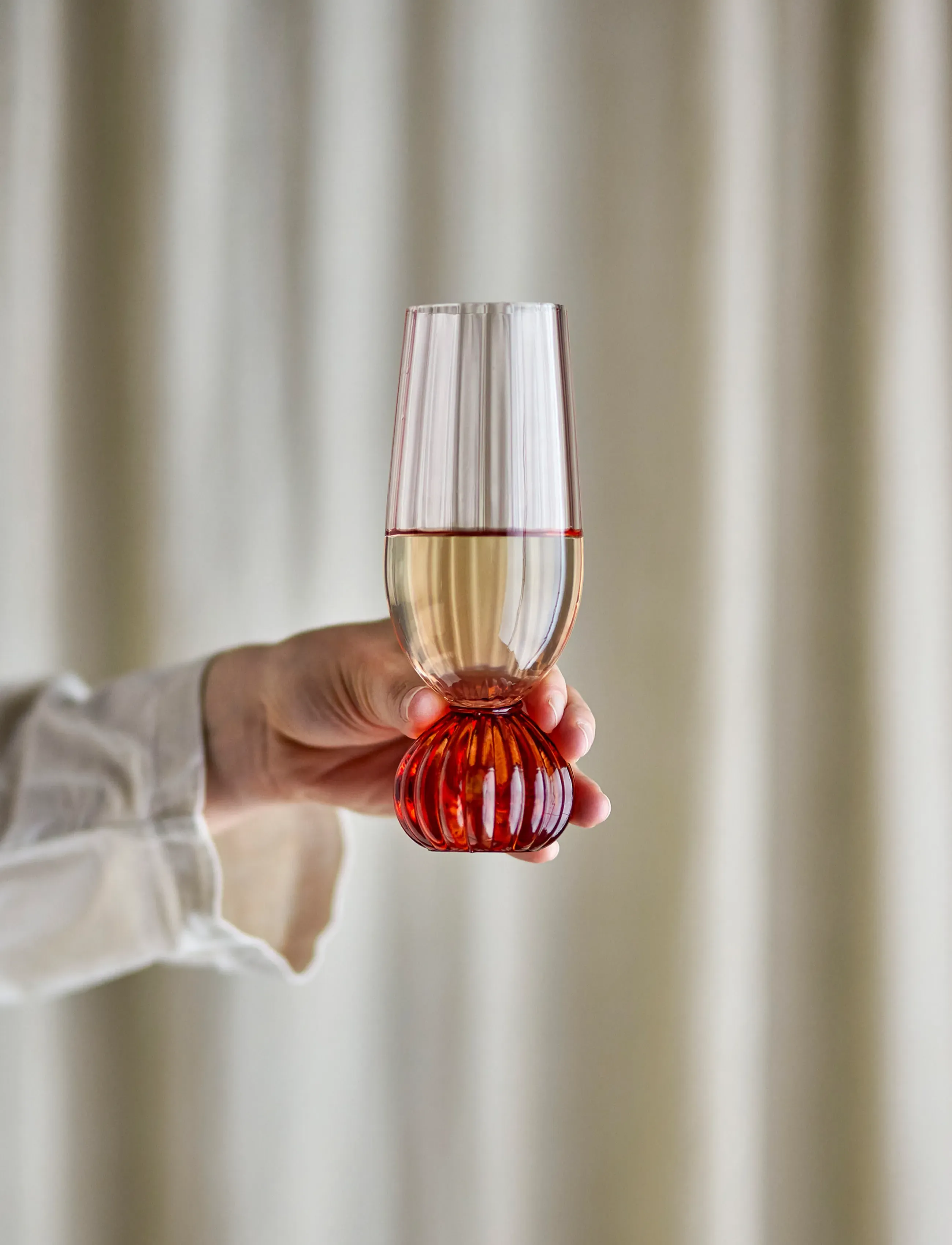 Bloomingville - Taurin Champagne Glass - champagneglas - pink - 3