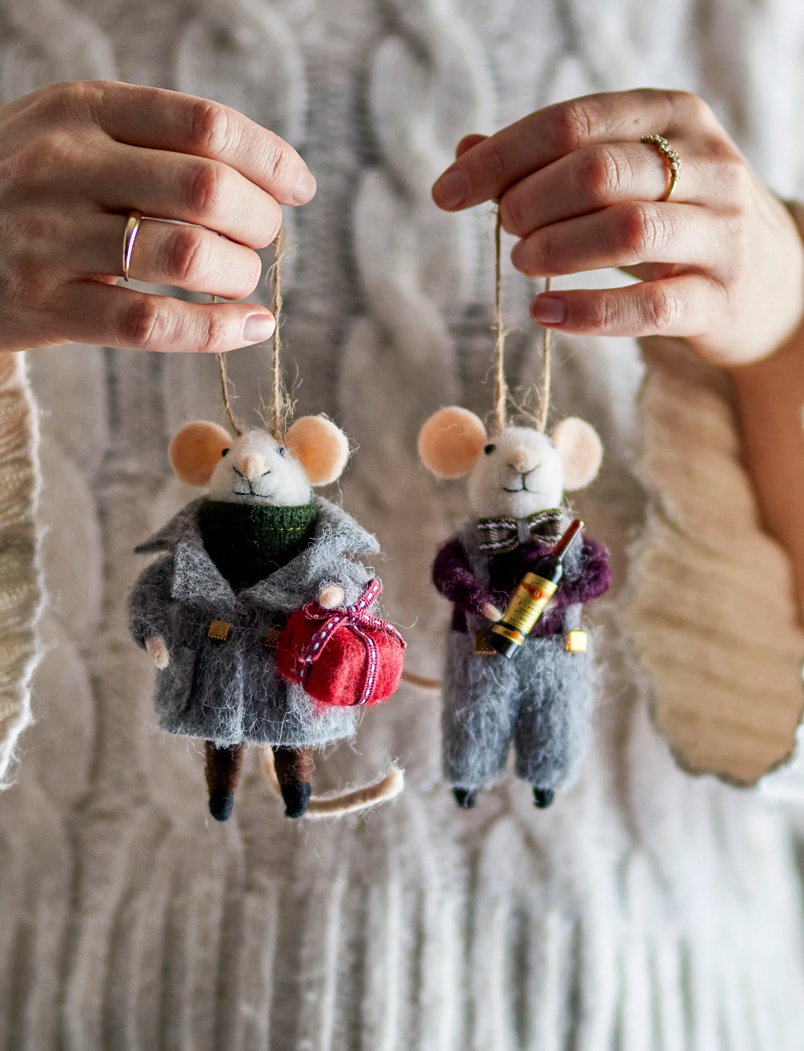 Bloomingville - Peo Ornament - weihnachtskugeln - grey - 0