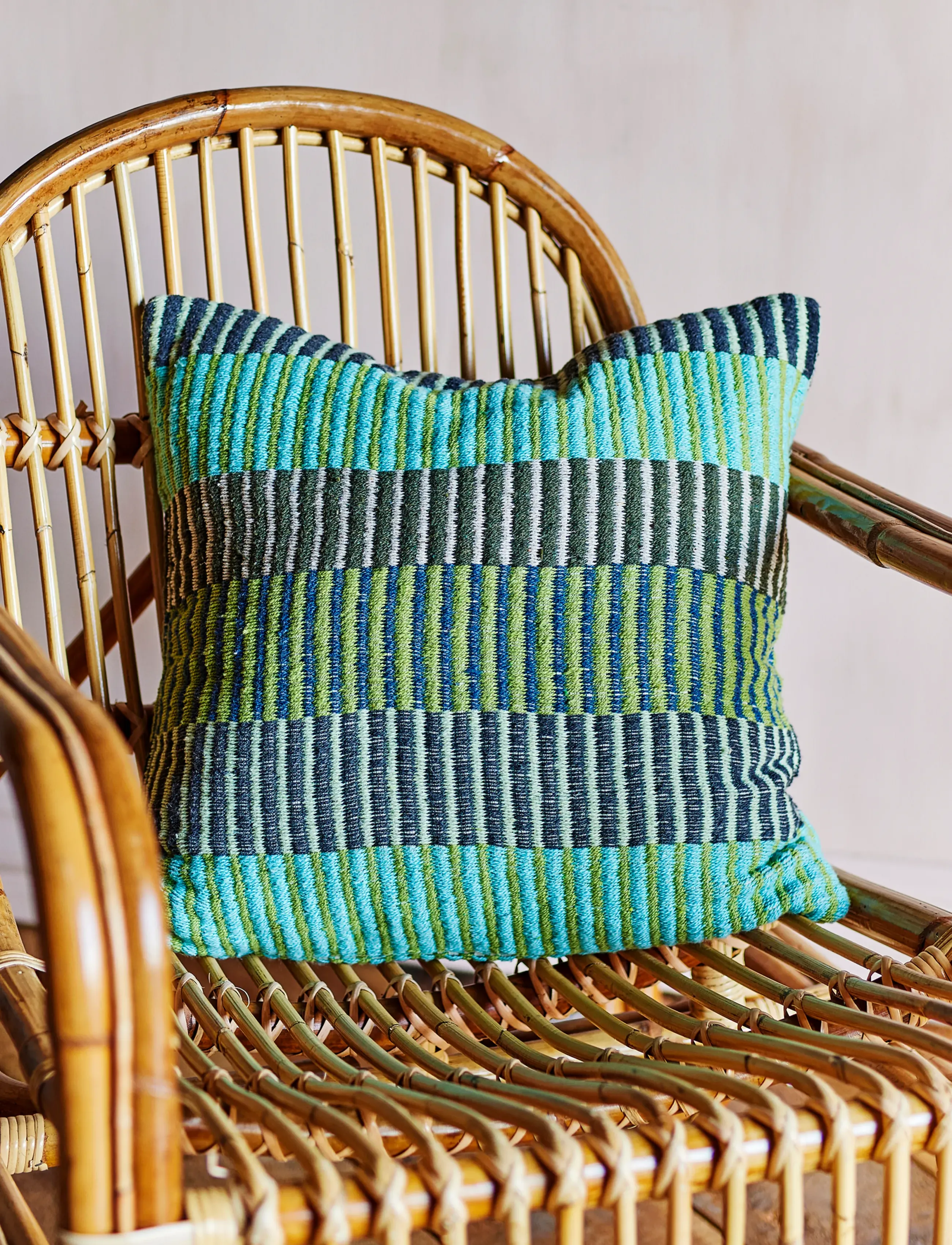 Bloomingville - Isnel Cushion - cushions - multi-coloured - 0