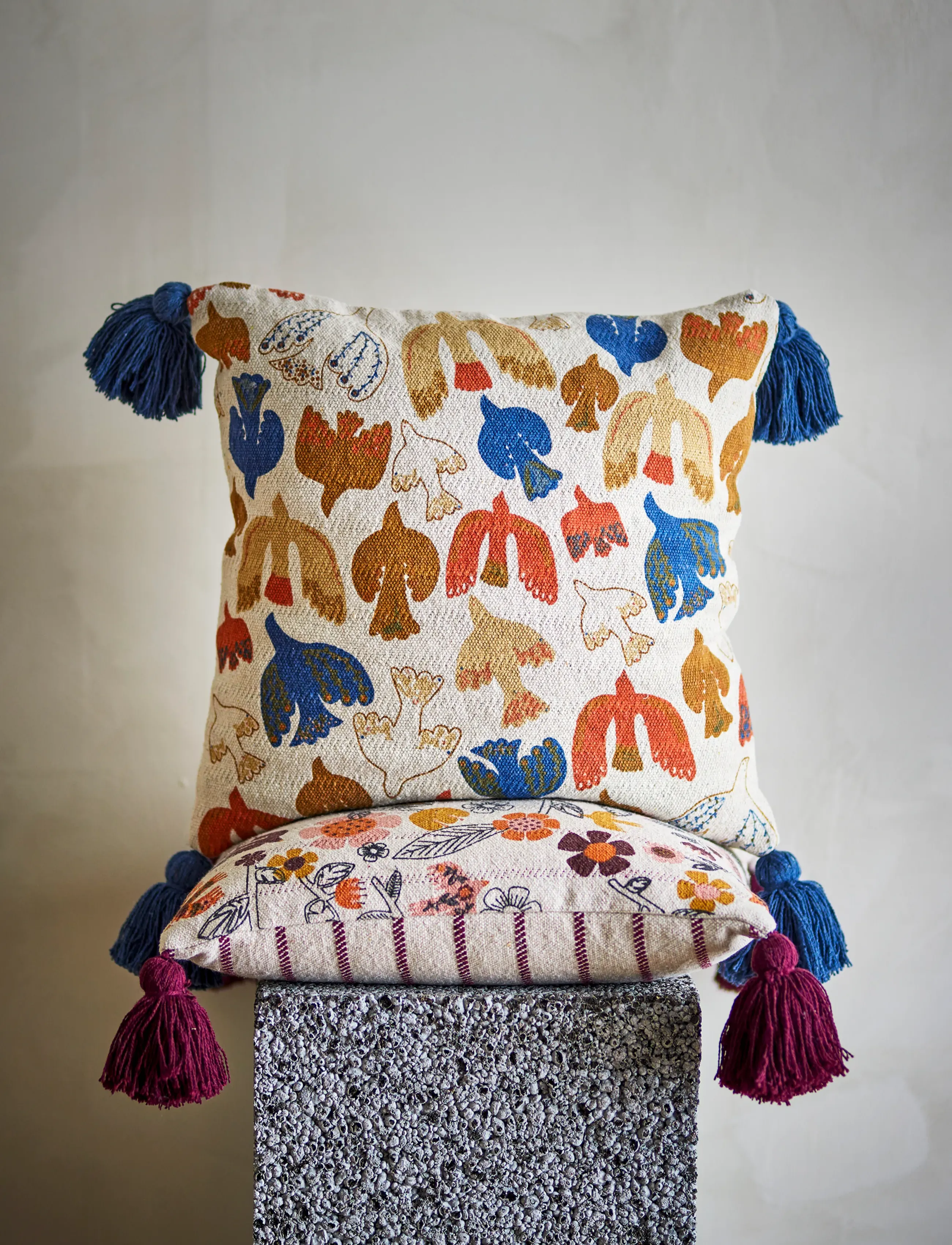 Bloomingville - Anniversary Cushion - cushions - multi-coloured - 0