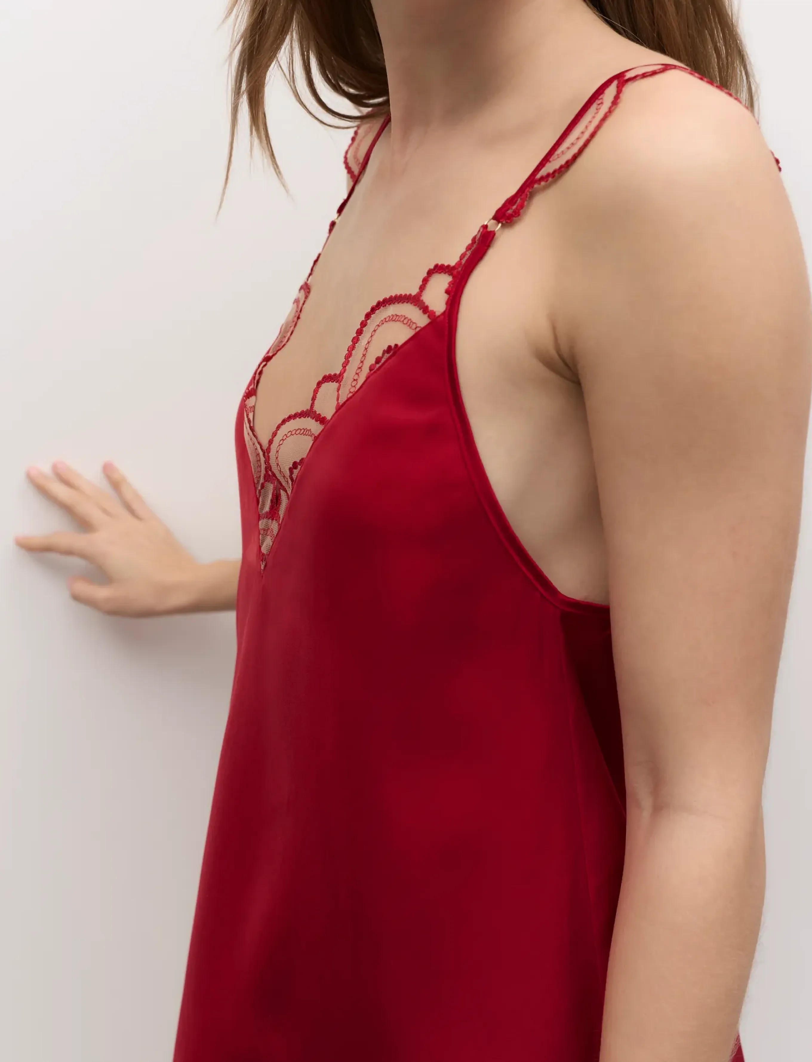 Bluebella - Soraya Luxury Satin Short Chemise - savvy red/red/sheer - 4