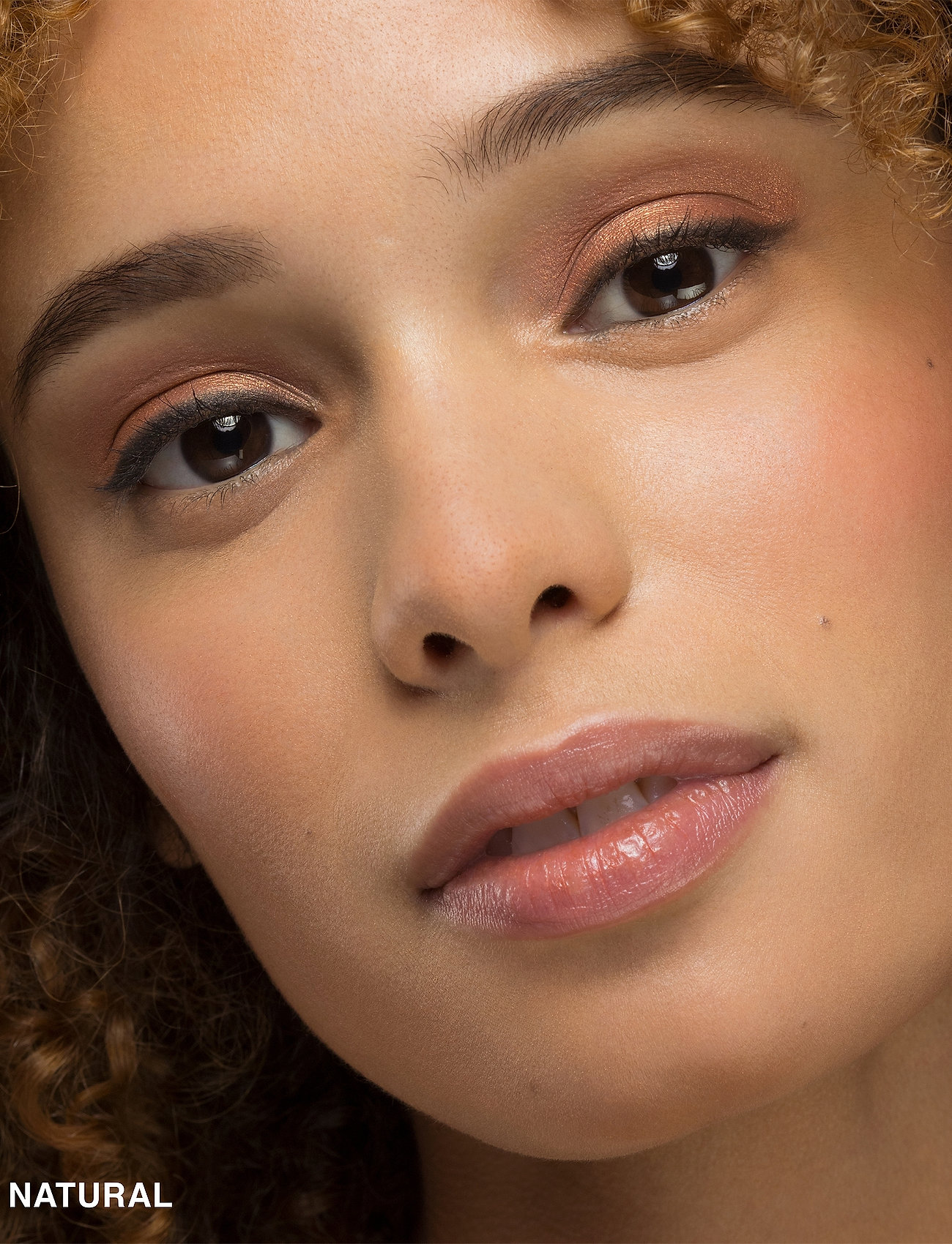 Bobbi Brown - Skin Foundation Stick - makeup - natural tan 4,25 - 4