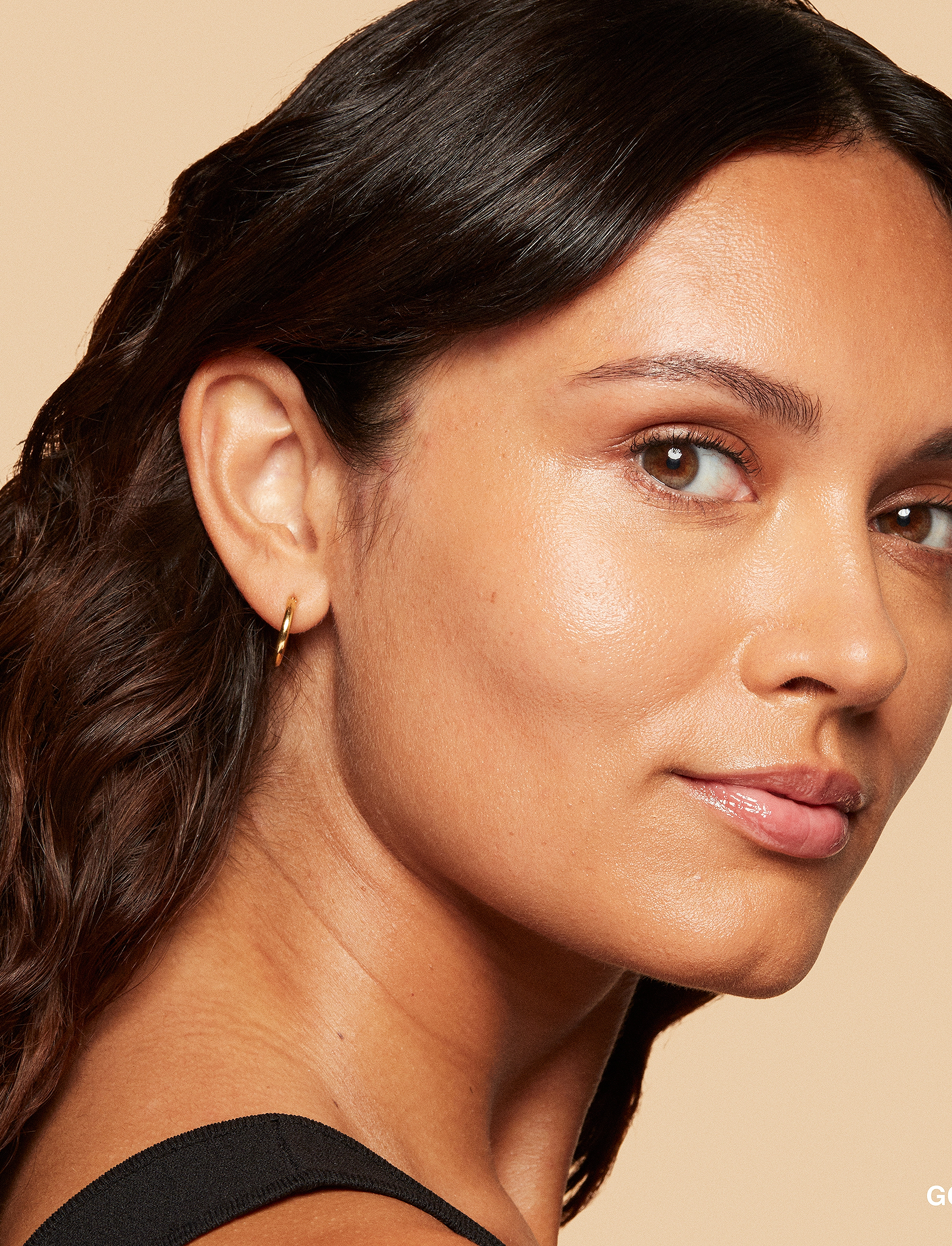 Bobbi Brown - Vitamin Enriched Skin Tint SPF15 - smink - golden 1 - 5