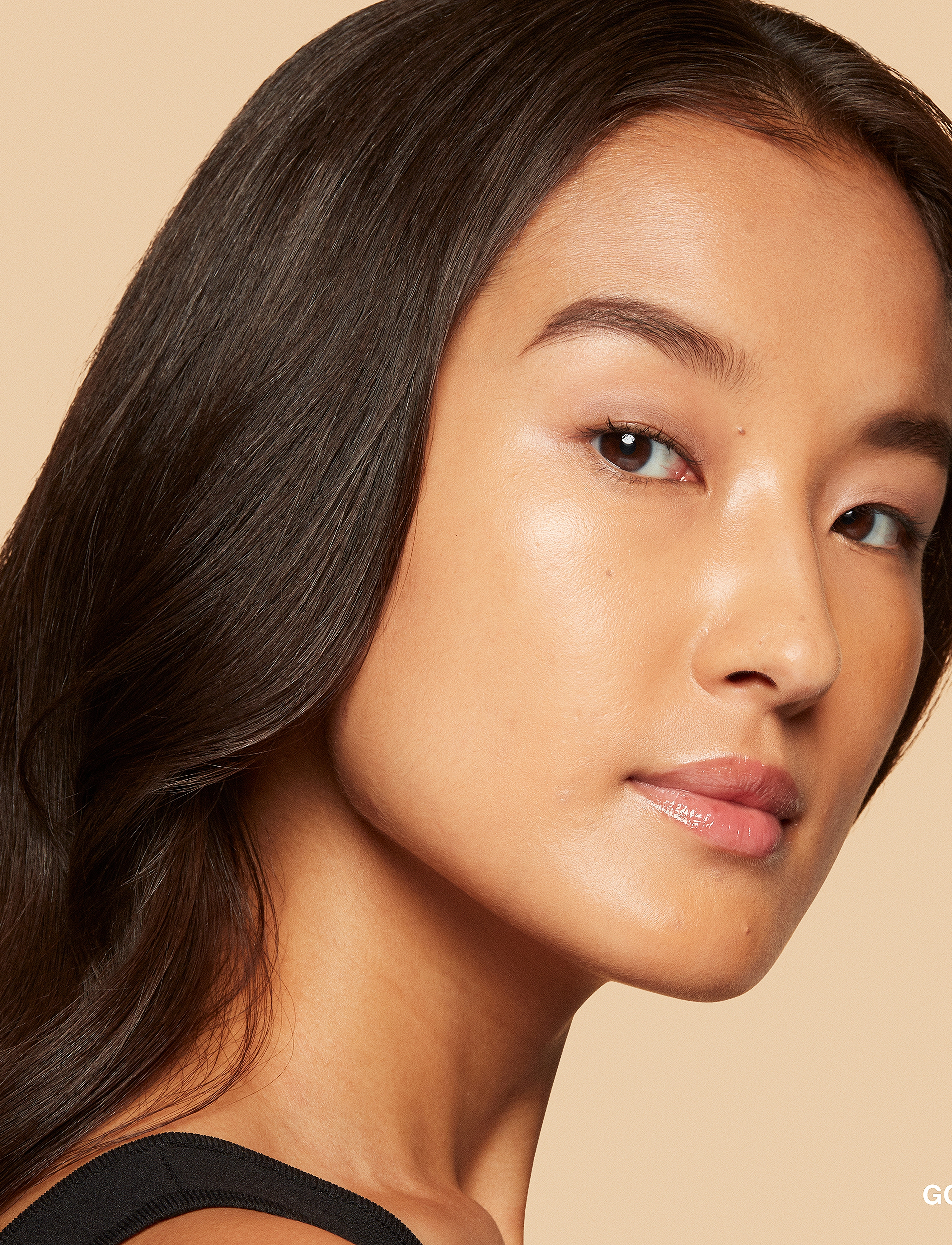 Bobbi Brown - Vitamin Enriched Skin Tint SPF15 - makeup - golden 2 - 5