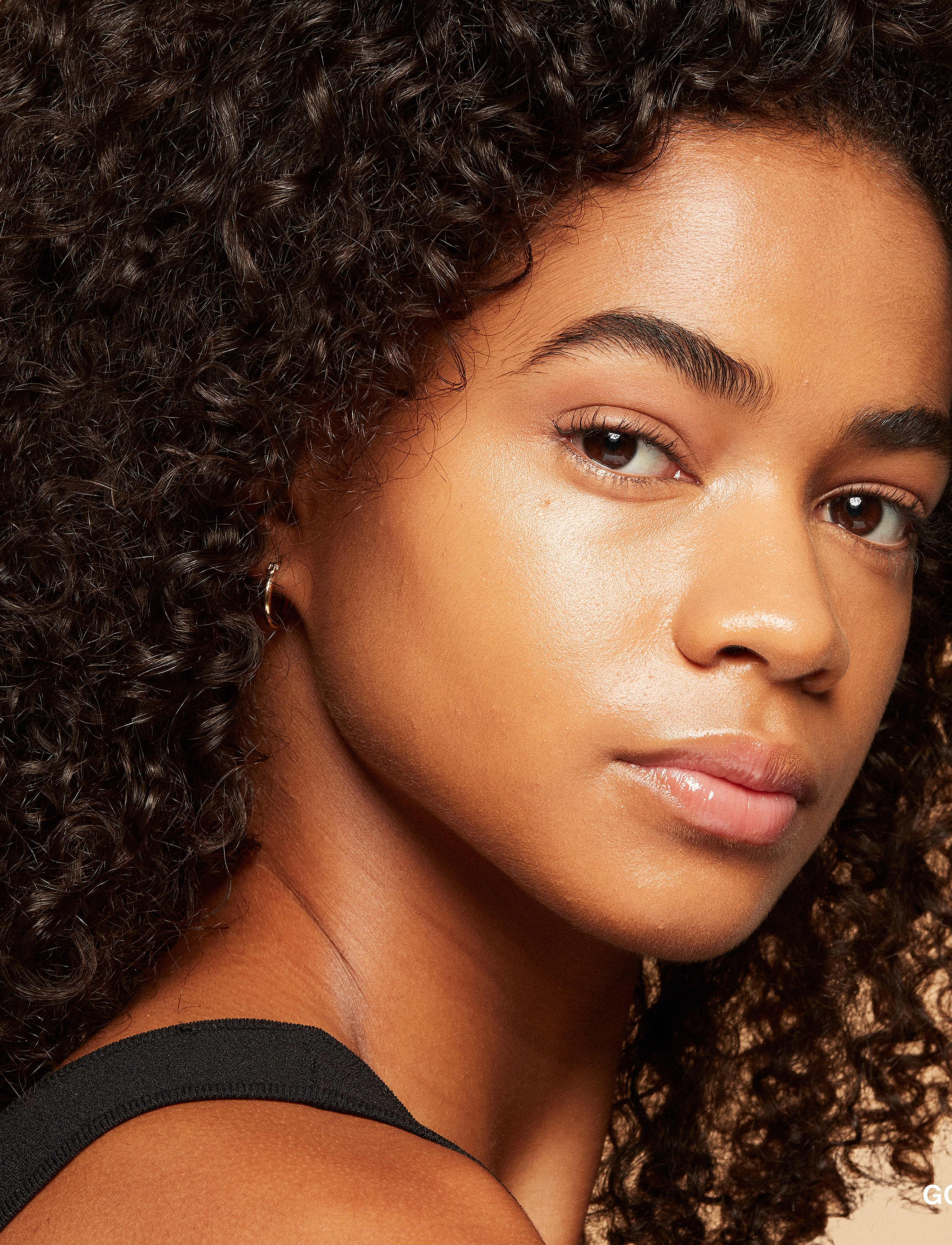 Bobbi Brown - Vitamin Enriched Skin Tint SPF15 - smink - golden 3 - 5