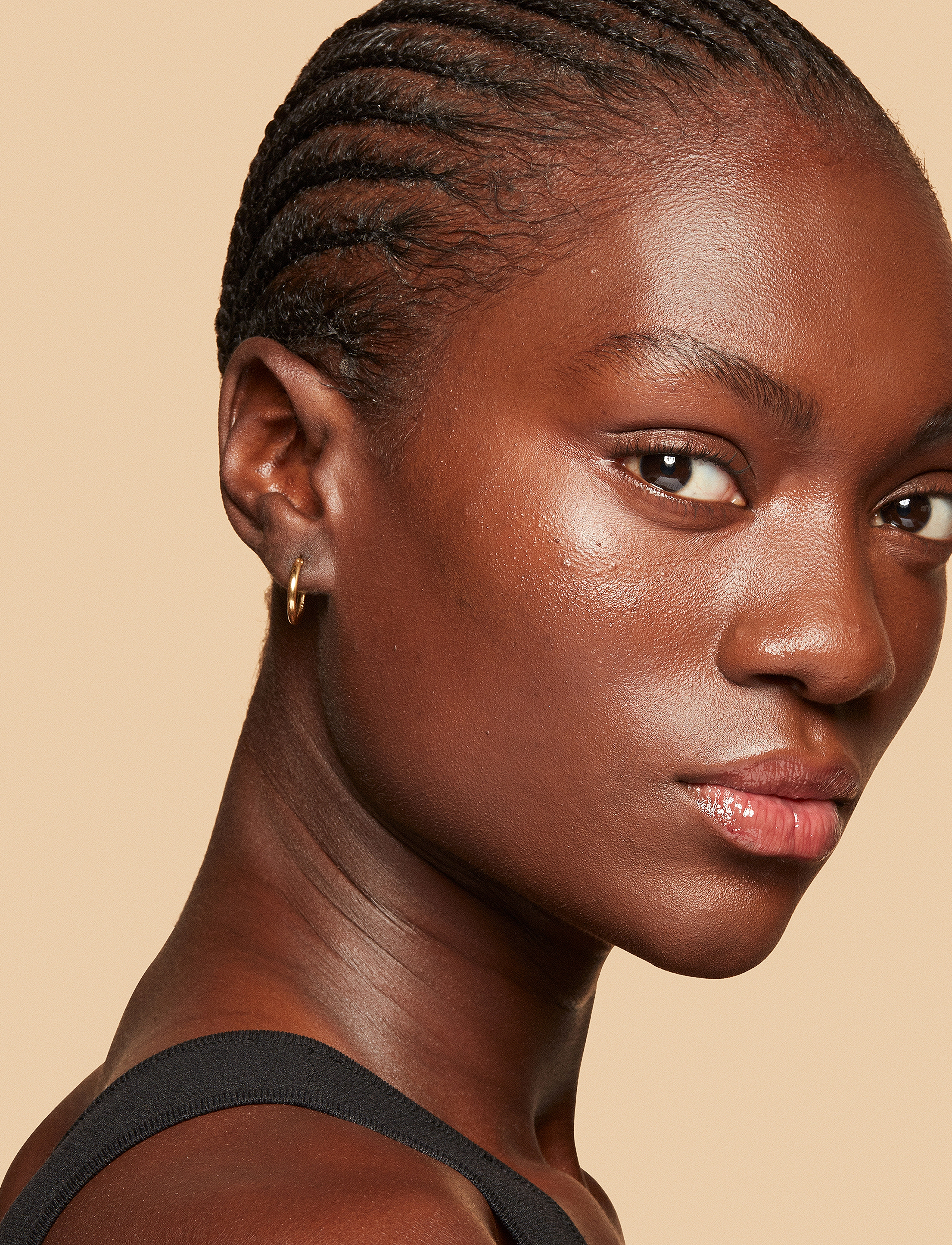 Bobbi Brown - Vitamin Enriched Skin Tint SPF15 - makeup - rich 4 - 5