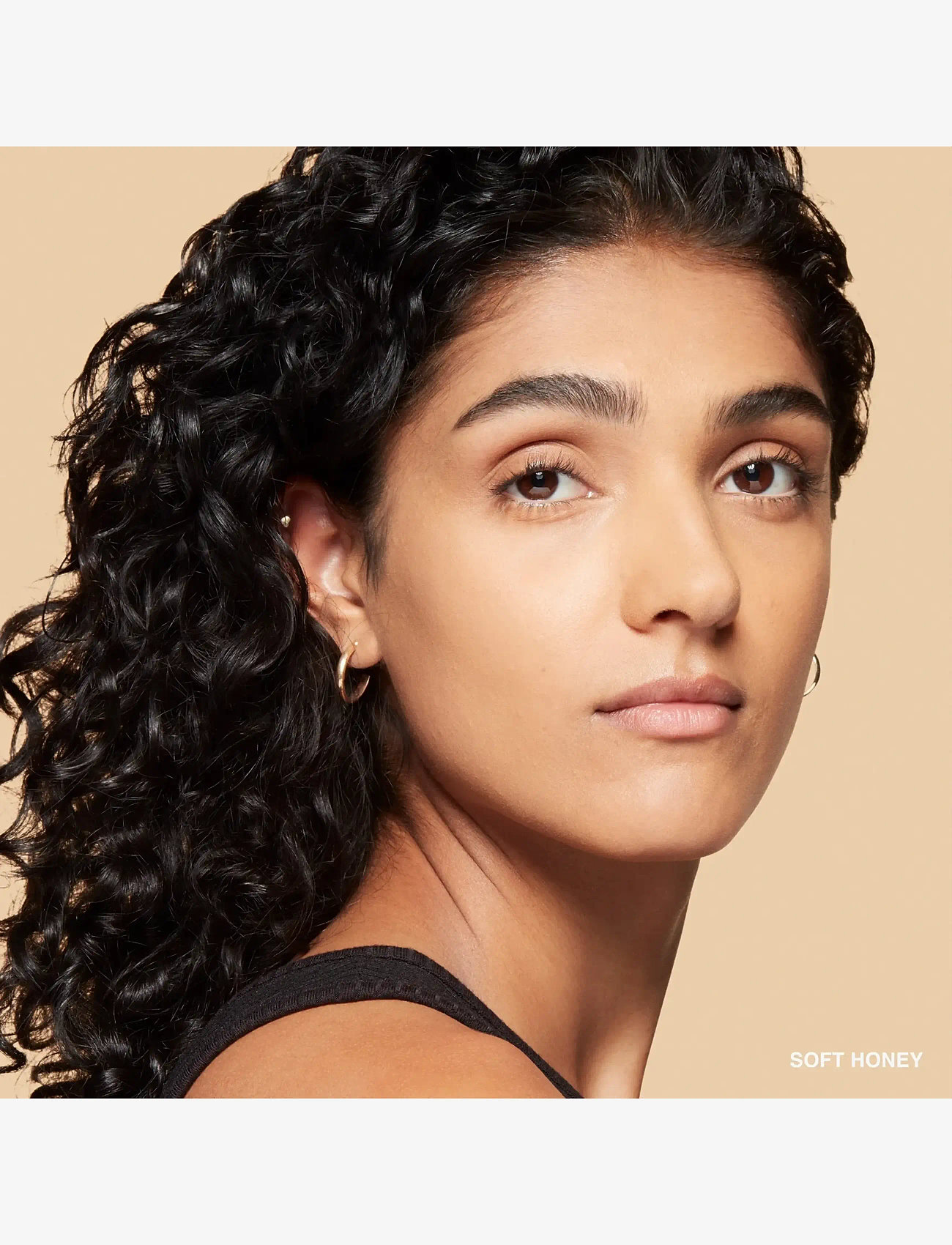 Bobbi Brown - Sheer Finish Pressed Powder - makeup - soft honey - 4