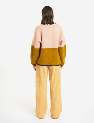 Bobo Choses - Color block V-neck jumper - džemperiai - beige - 4