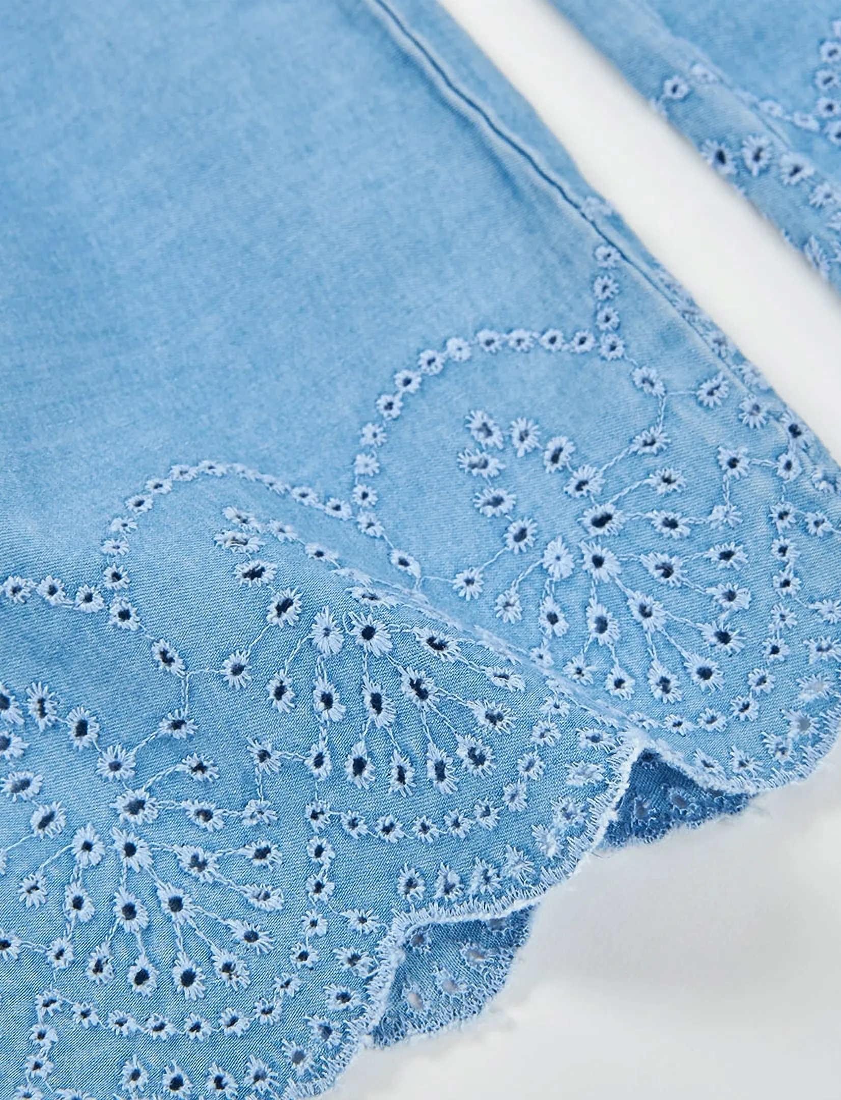 Boboli - Denim trousers embroidery for girl -BCI - pantalon pour bébé - bleach - 3