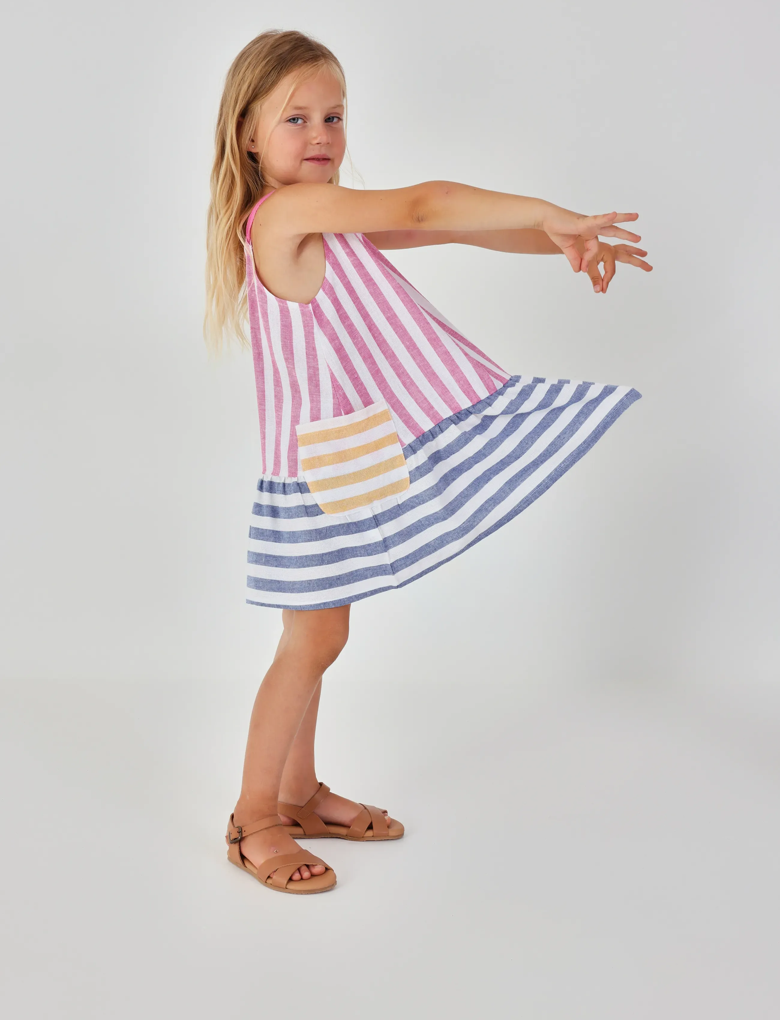 Boboli - Linen dress striped for girl - Ærmeløse babykjoler - stripes - 4