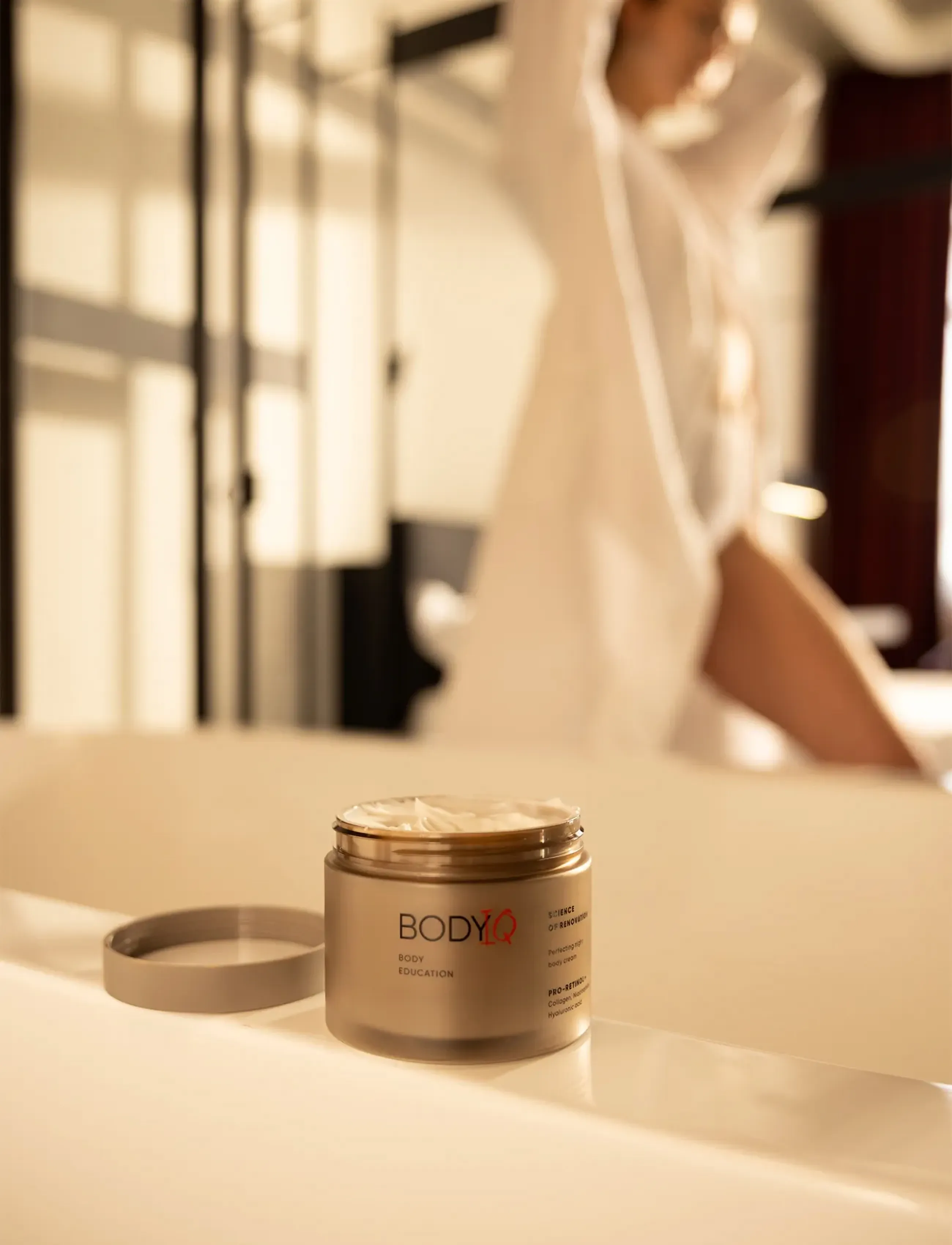 BODIQ - SCIENCE OF RENOVATION Perfecting Night Body Cream - clear - 1