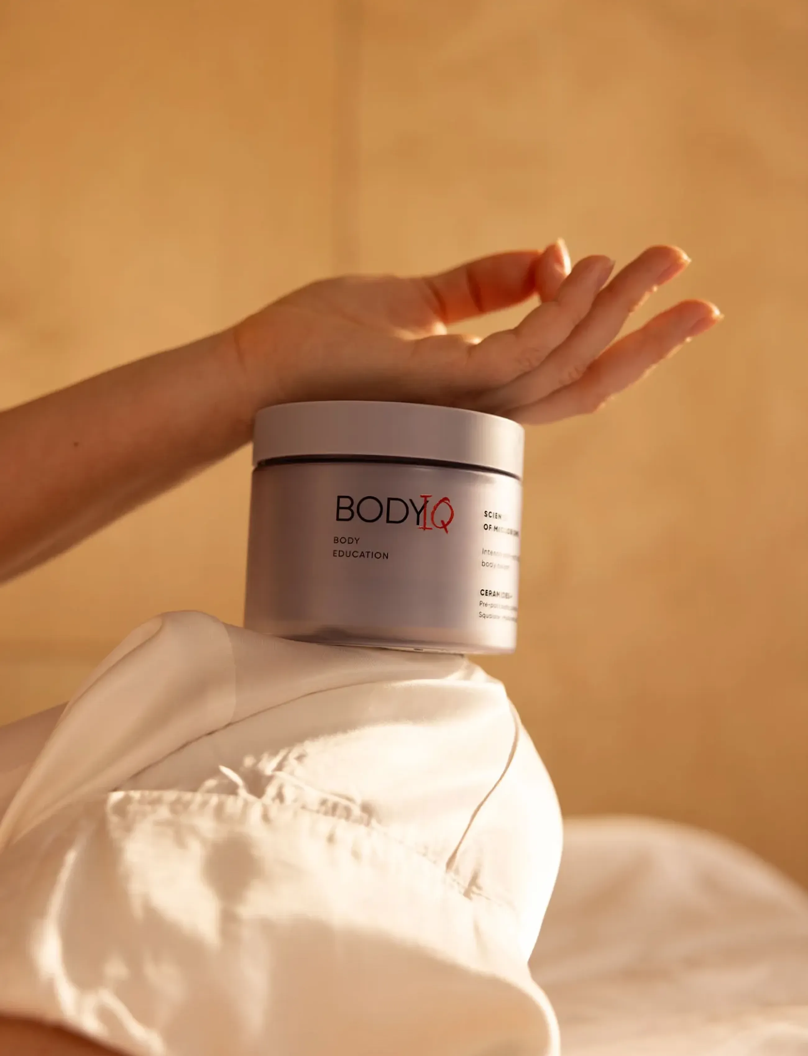 BODIQ - SCIENCE OF MICROBIOME Intense Skin-Recharging Body Cream - clear - 4