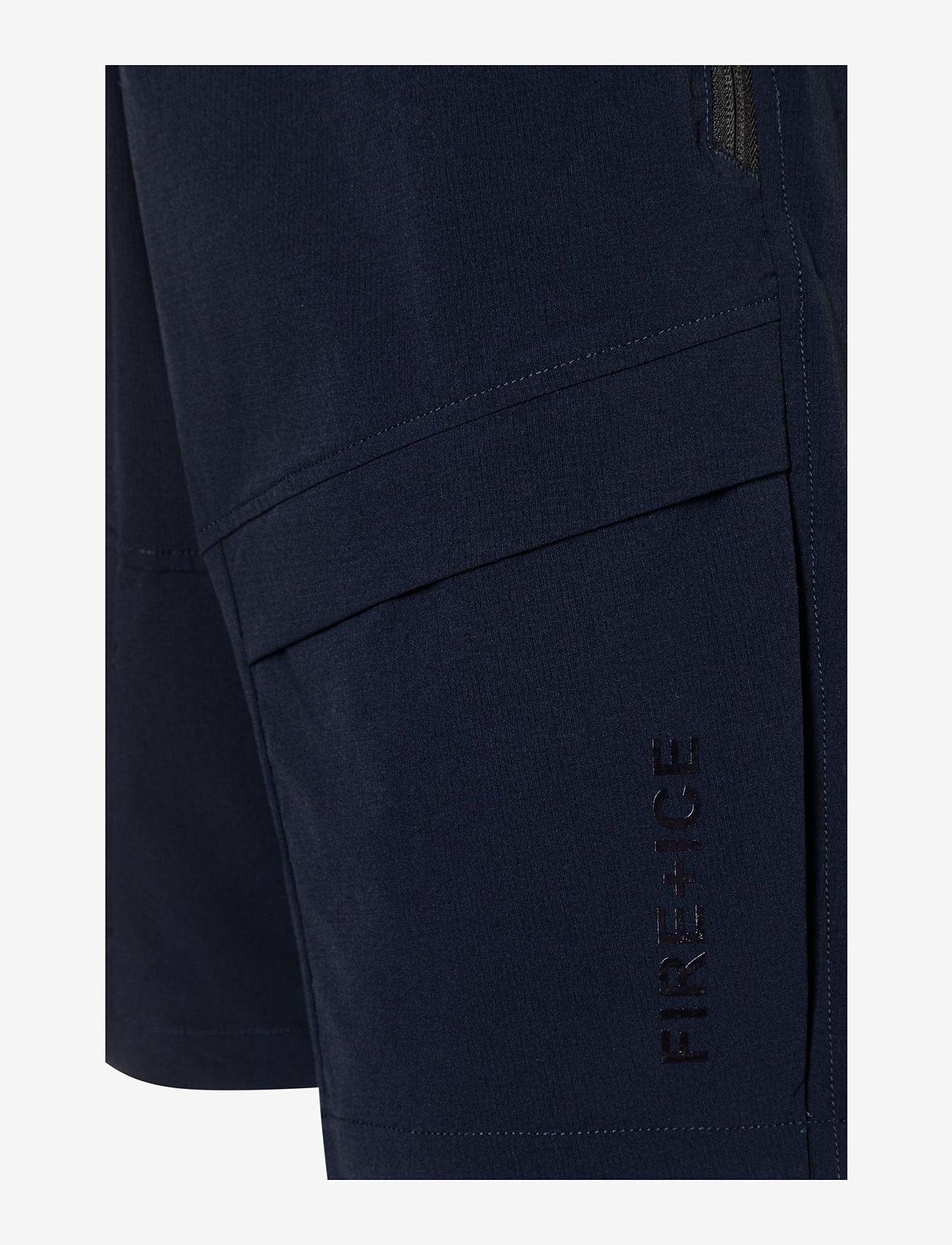 FIRE+ICE - CALEB - friluftsshorts - deepest navy - 2