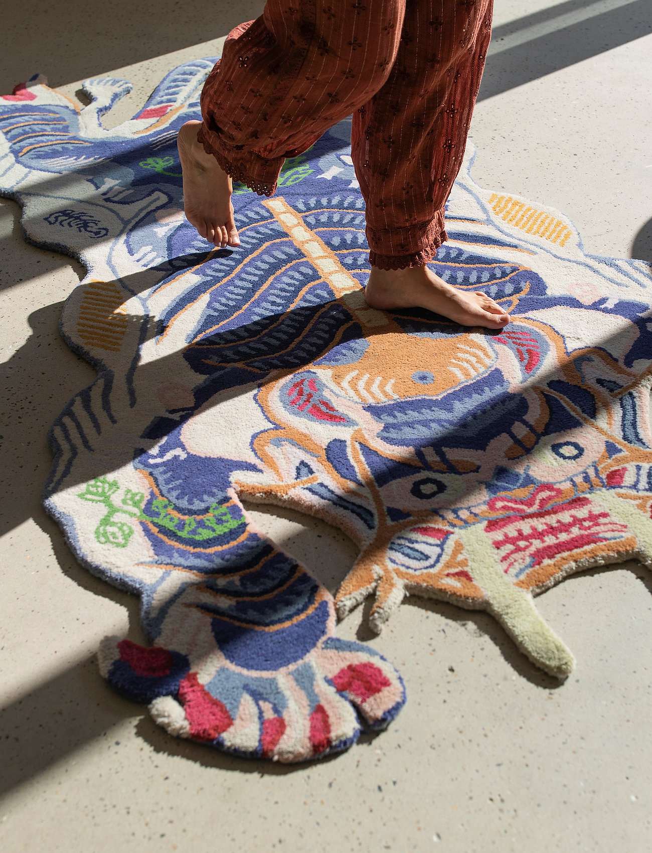Bongusta - Dragon Rug Large - asymmetriska mattor - multi - 1