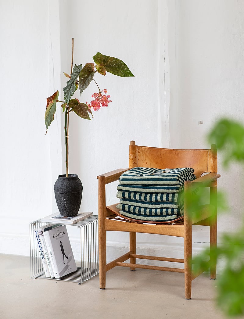 Bongusta - Naram Bath Towel - badetücher - sea foam and deep teal - 2